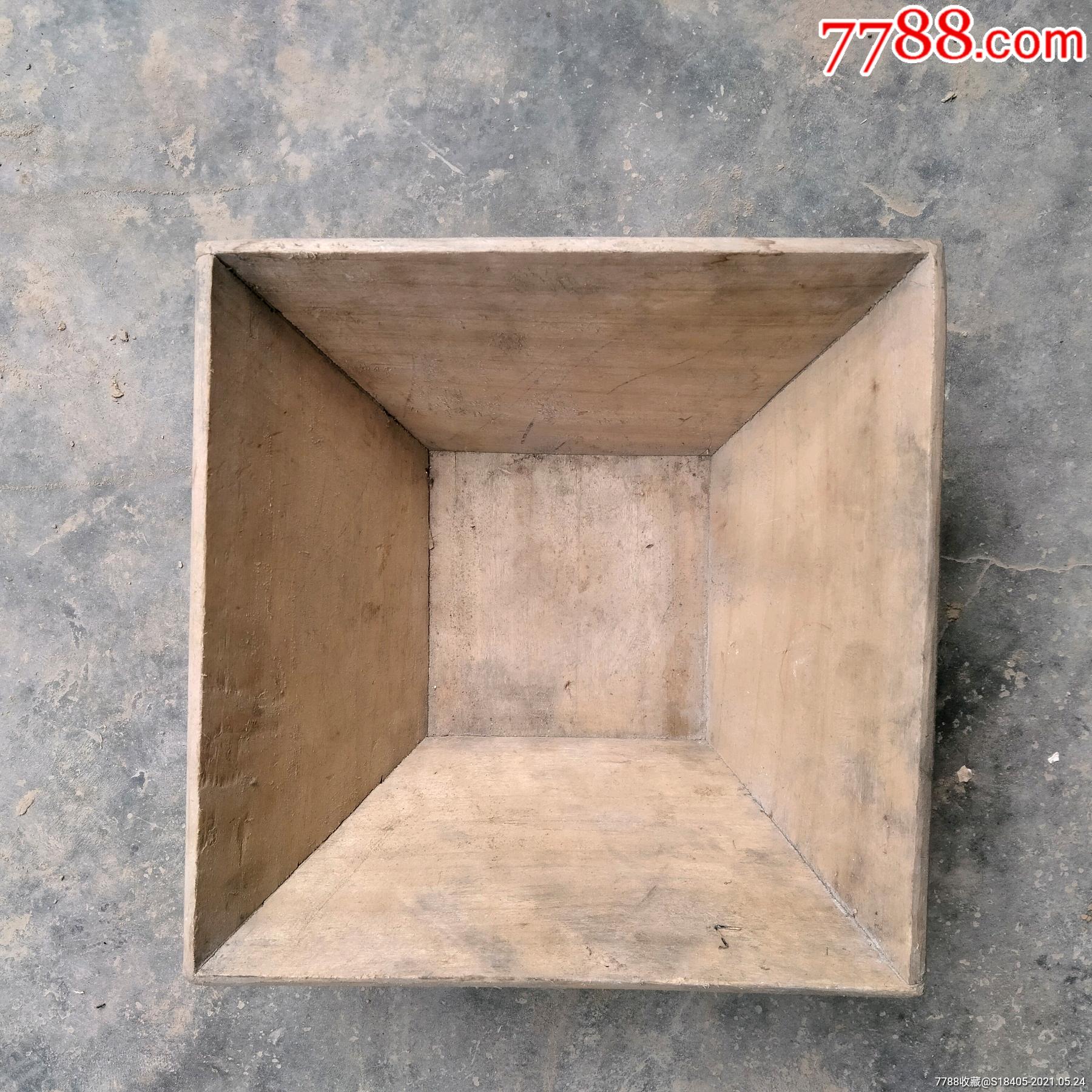 50年代舀面粉及粮食的升品相好少见的民俗用品