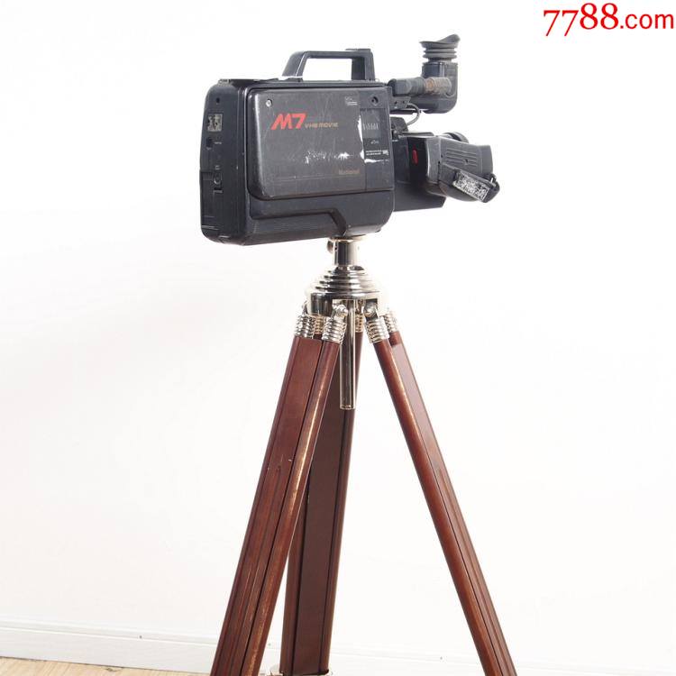 二手90年代老式摄影机vhsm7摄像机实木三脚架电影道具装饰摆件