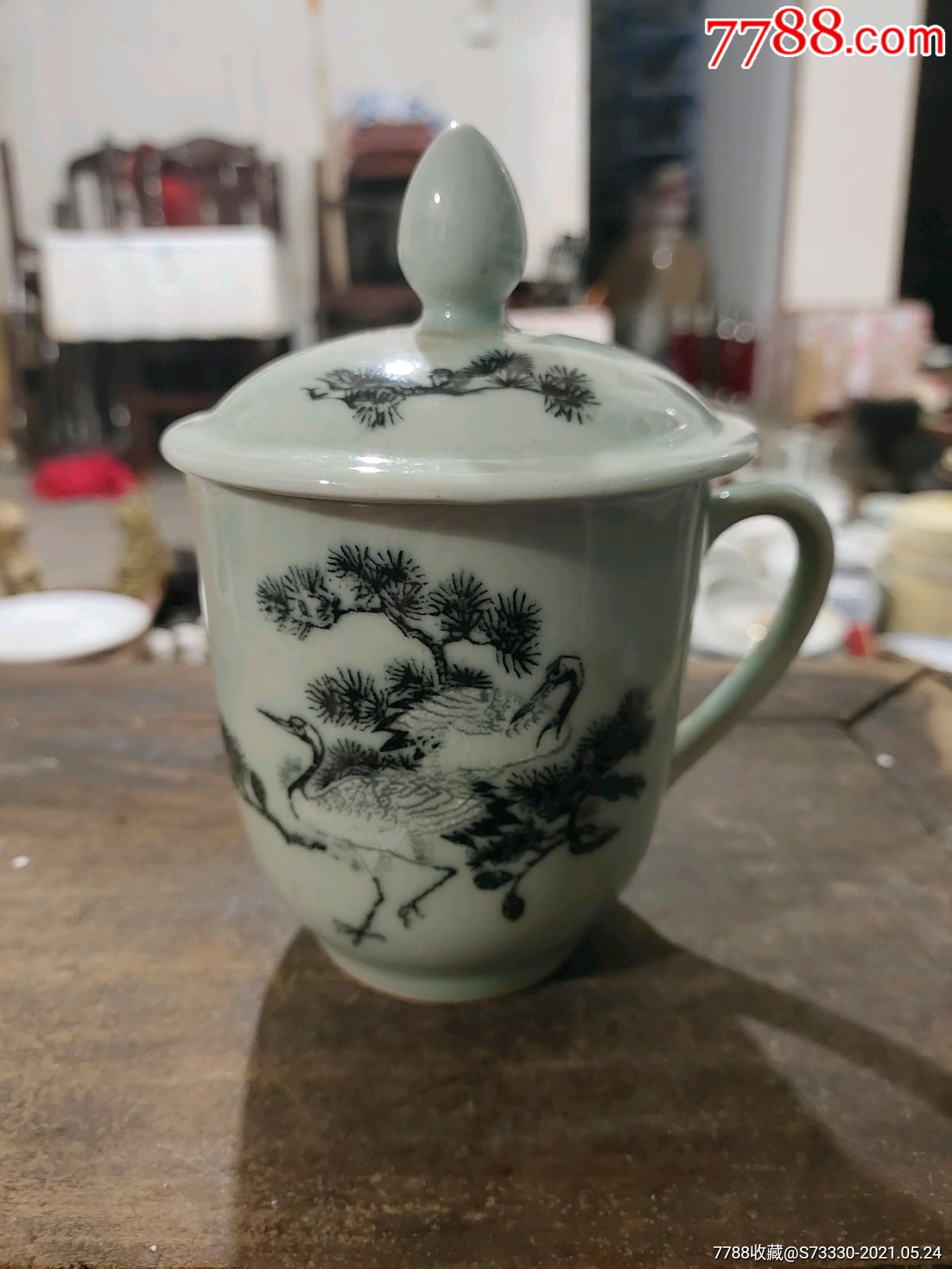 七八十年代龙泉松鹤延年茶杯一只