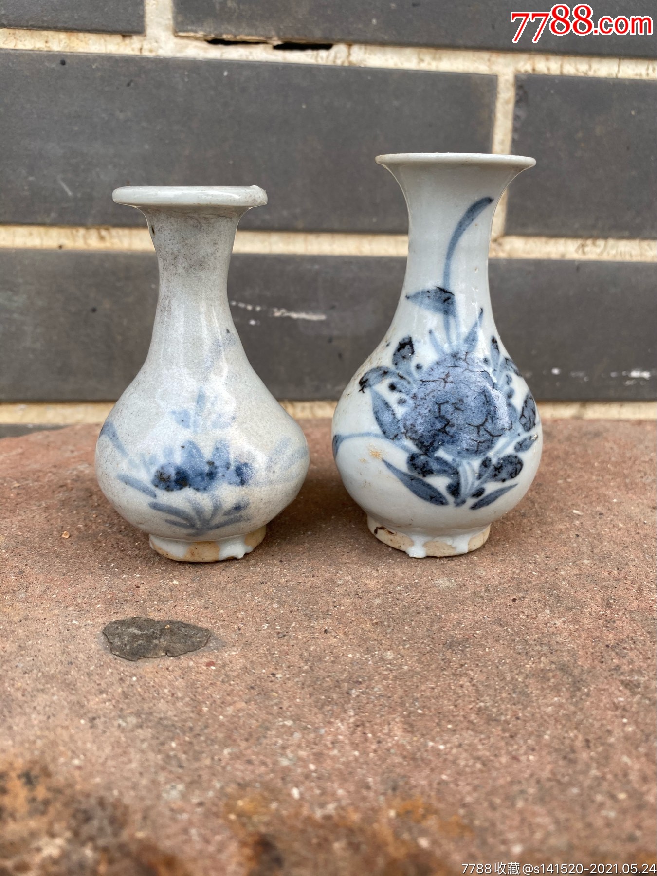 明代青花玉壶春小花瓶两只古董古玩古瓷器全品如图