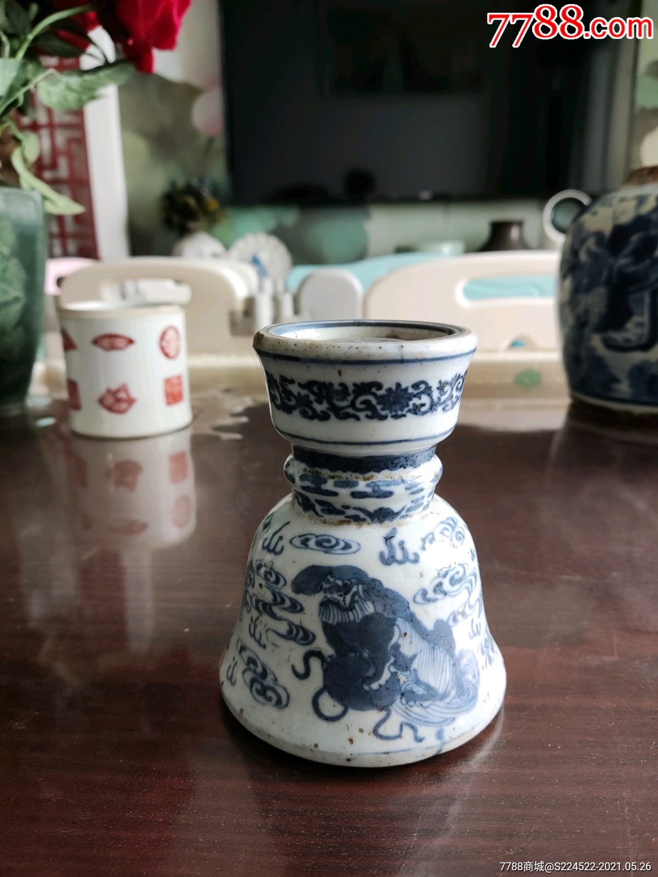 道光青花狮子烛台