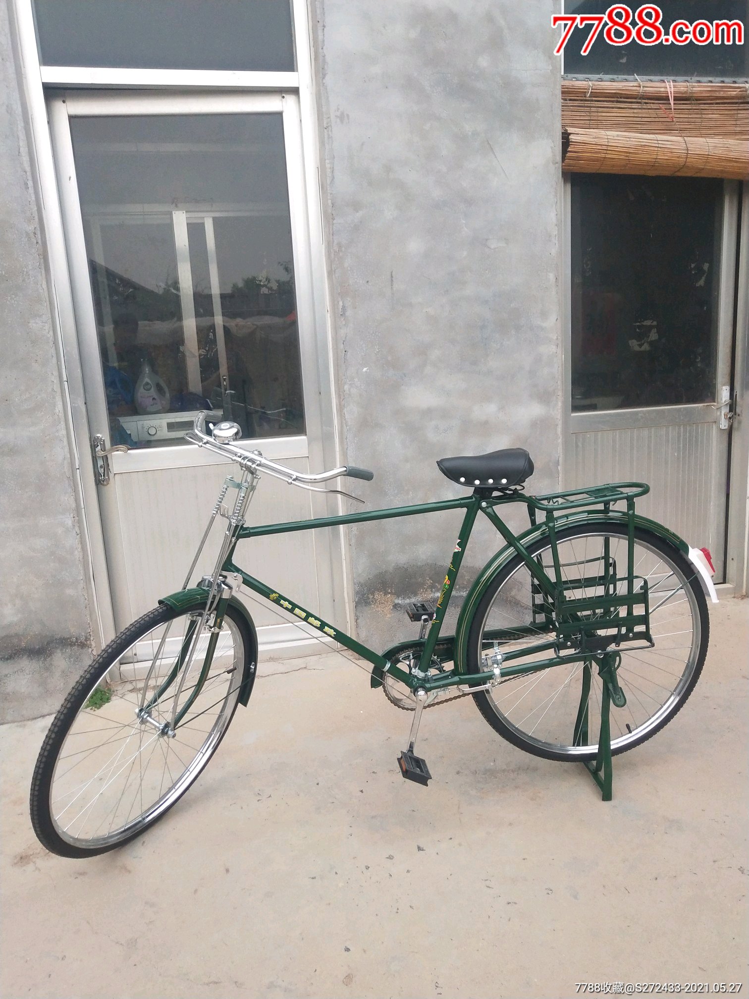 (凤凰)28军绿自行车,中国邮政,库存保存完整,原车原件无修改,品相如图