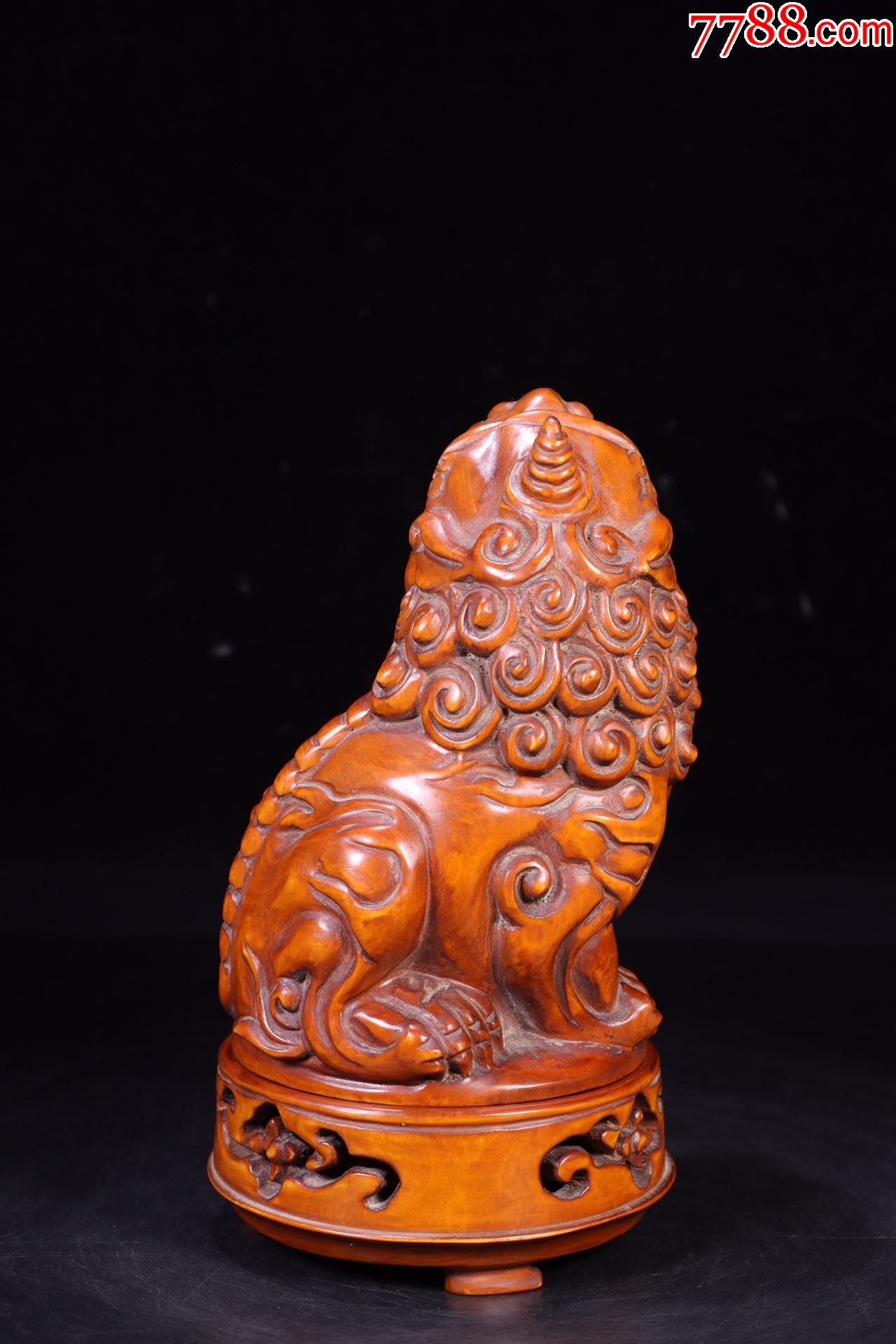 老黄杨木雕"狮子"香薰