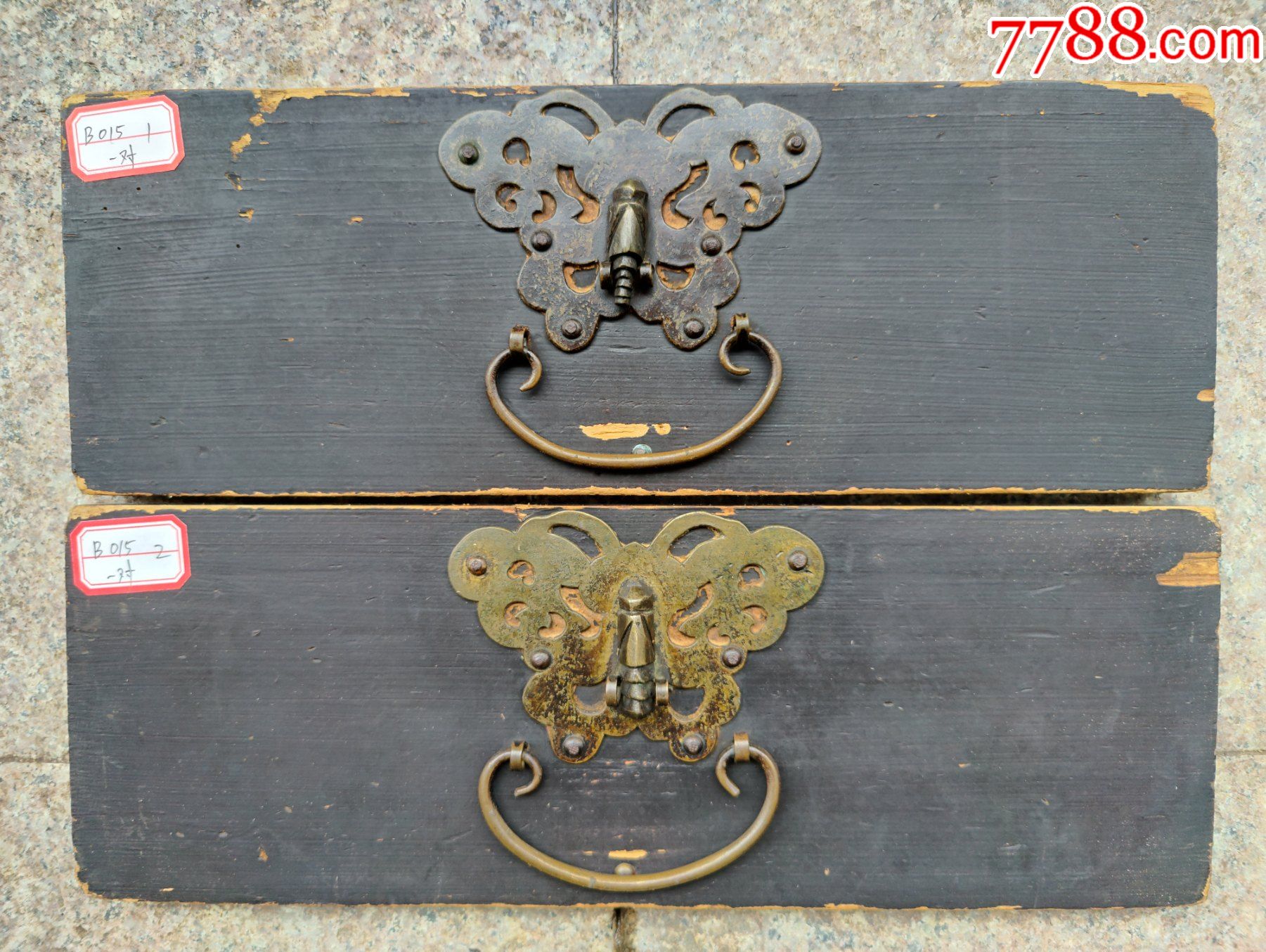 清三代期抚州老柜子抽屉上精品蝴蝶黄铜拉手一对