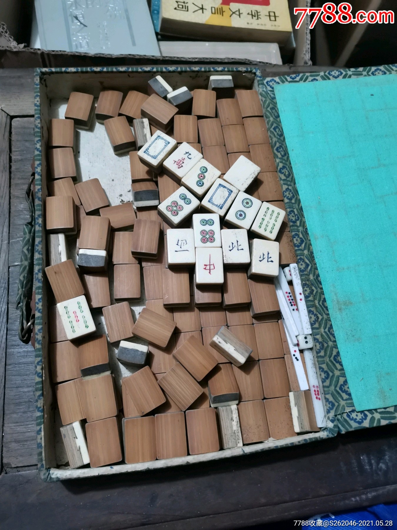 有些老年份的麻将牌一副152