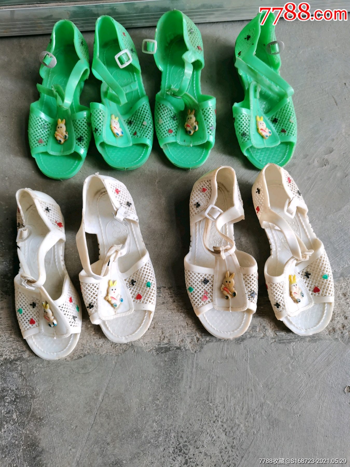 八九十年代怀旧收藏库存全新儿童塑料凉鞋30元一双