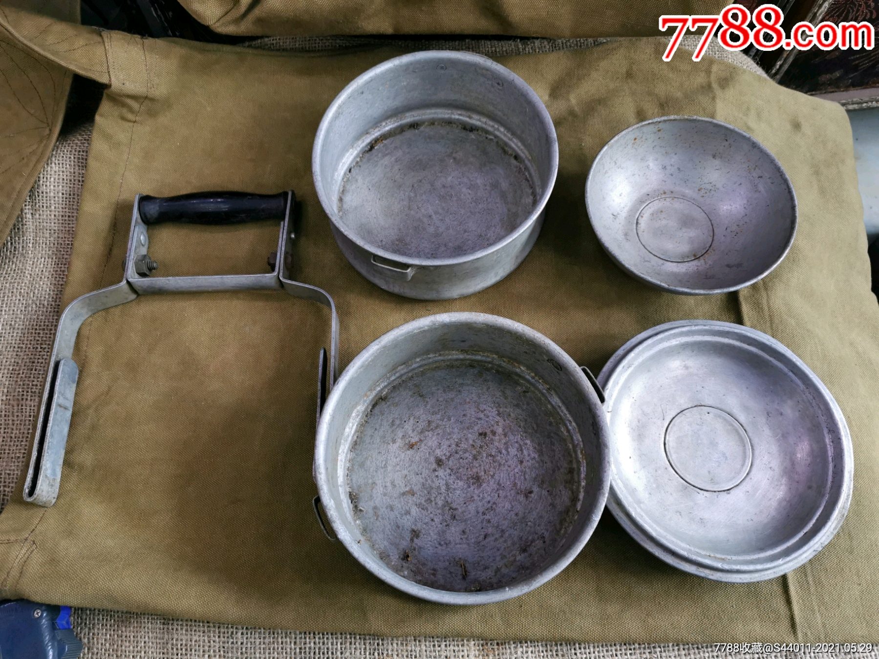 抗战时期八路军铝饭盒老物件