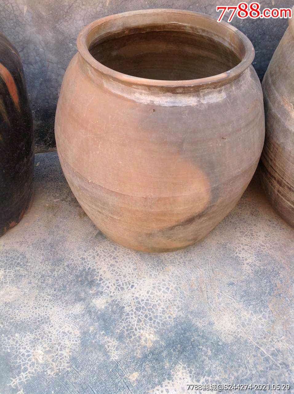 红陶大罐子