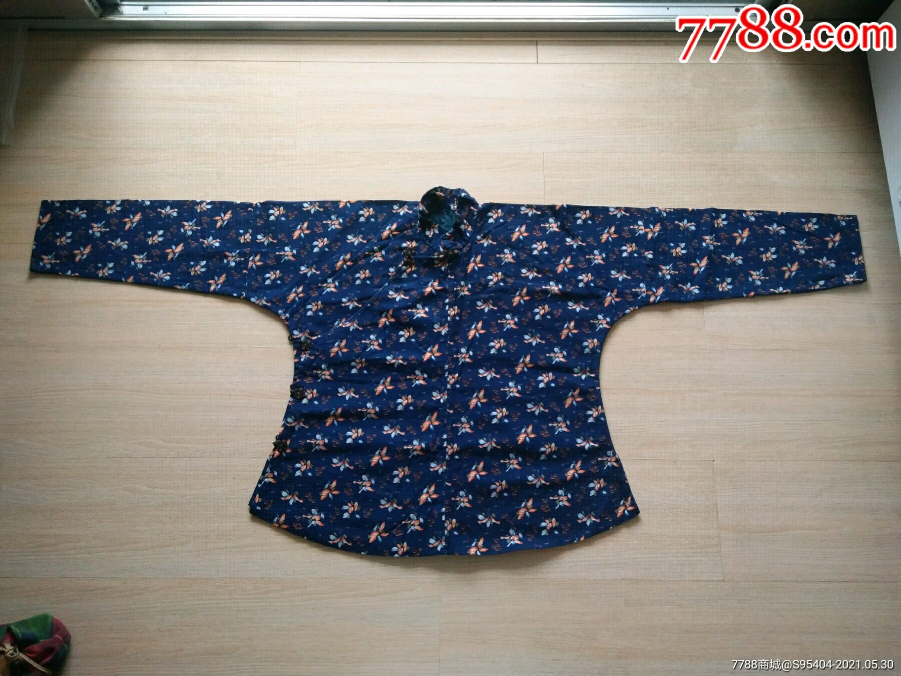 民国花扣斜大襟衣.