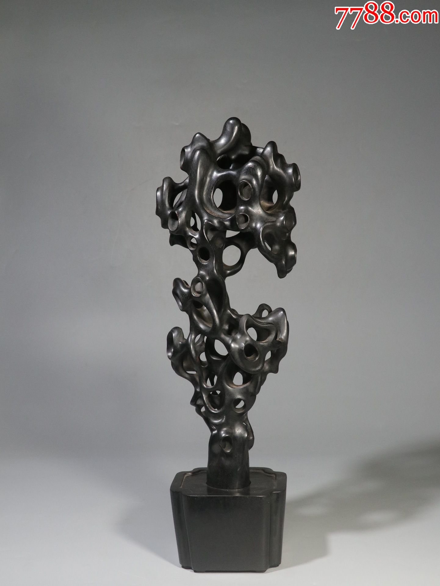 小叶紫檀镂空雕刻仿生太湖石摆件