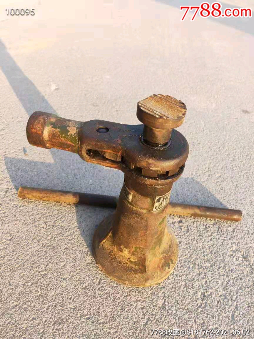 旋转式压扣千斤顶