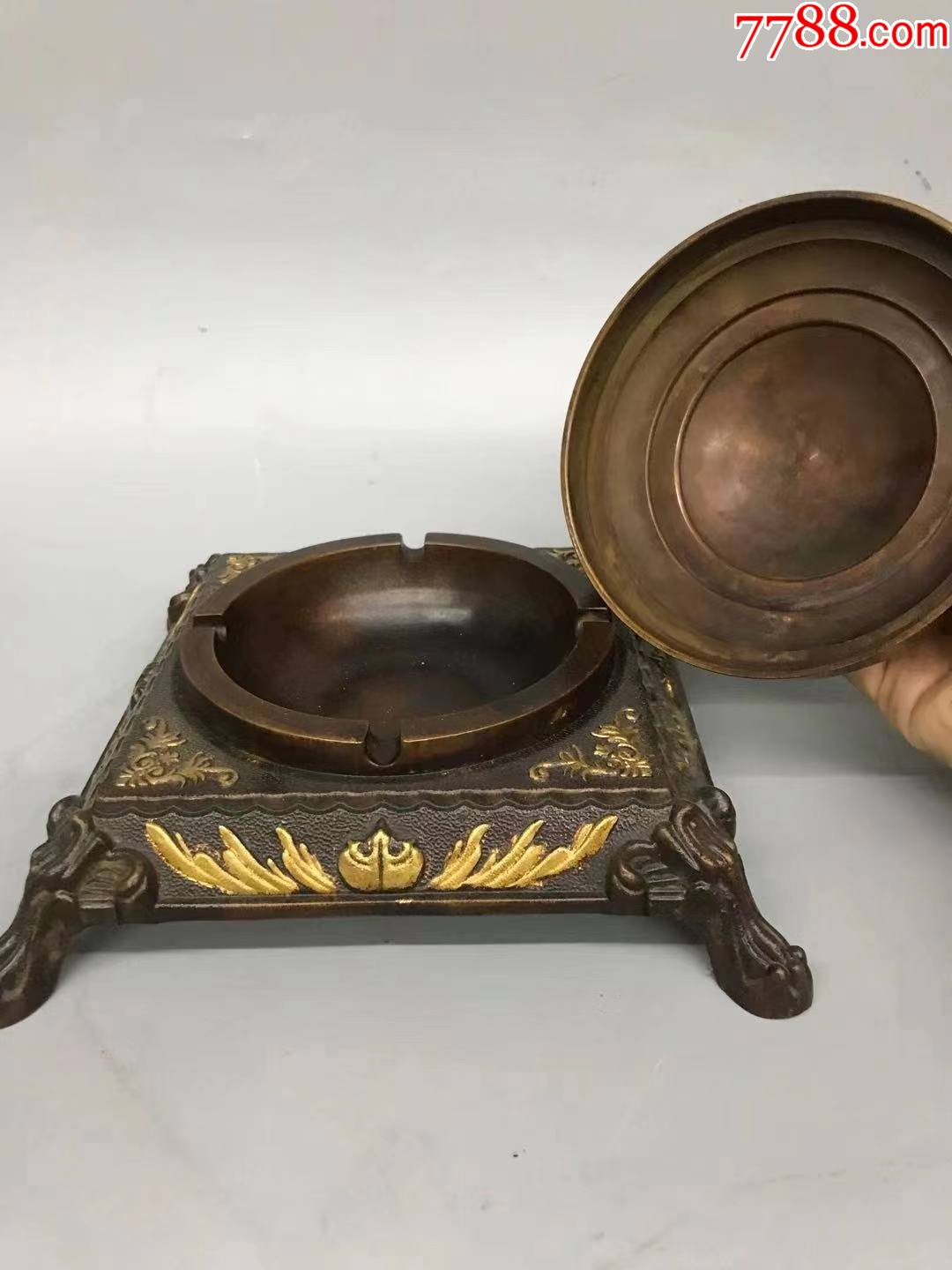 纯铜鎏金带盖大烟灰缸