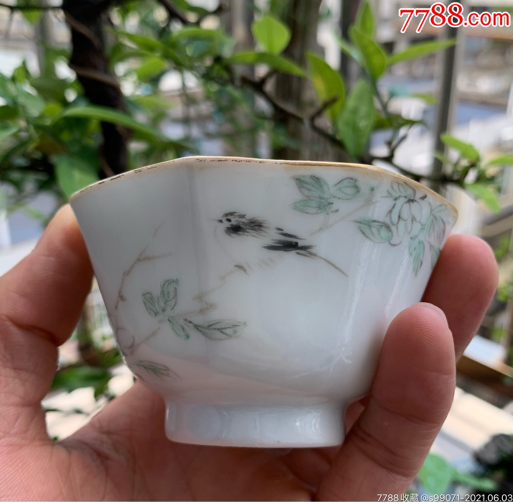 光绪浅绛彩名家俞子明花鸟八方杯