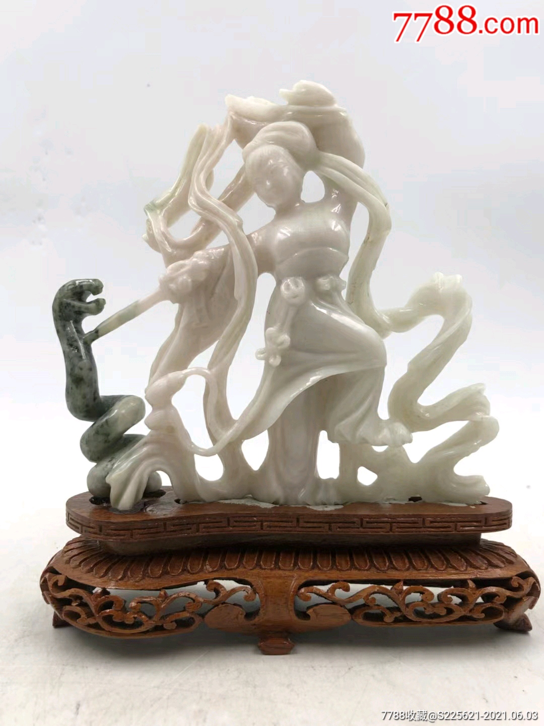 独山玉俏色巧雕蚌仙斩蛇人物故事案头摆件