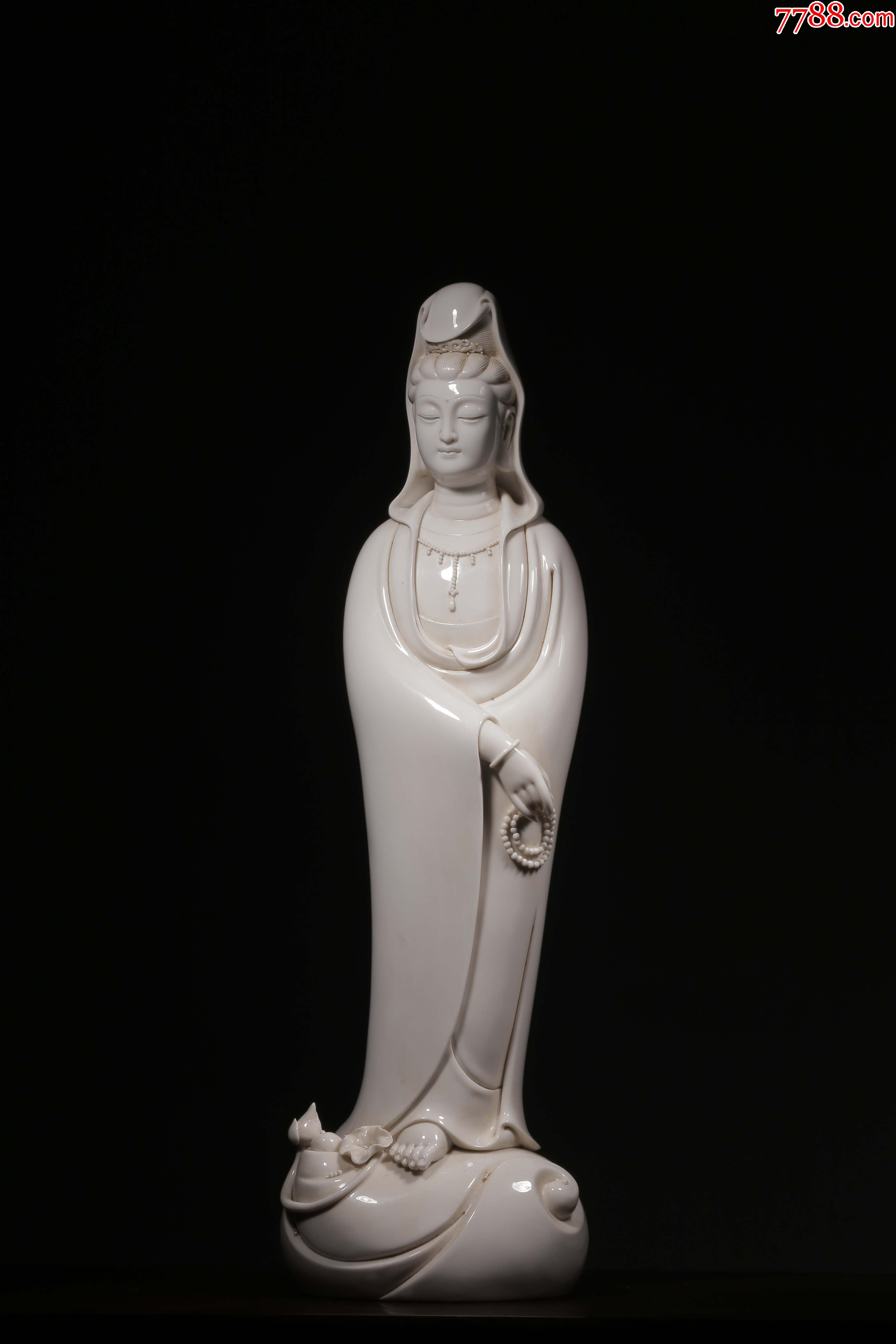 德化白瓷观音立像