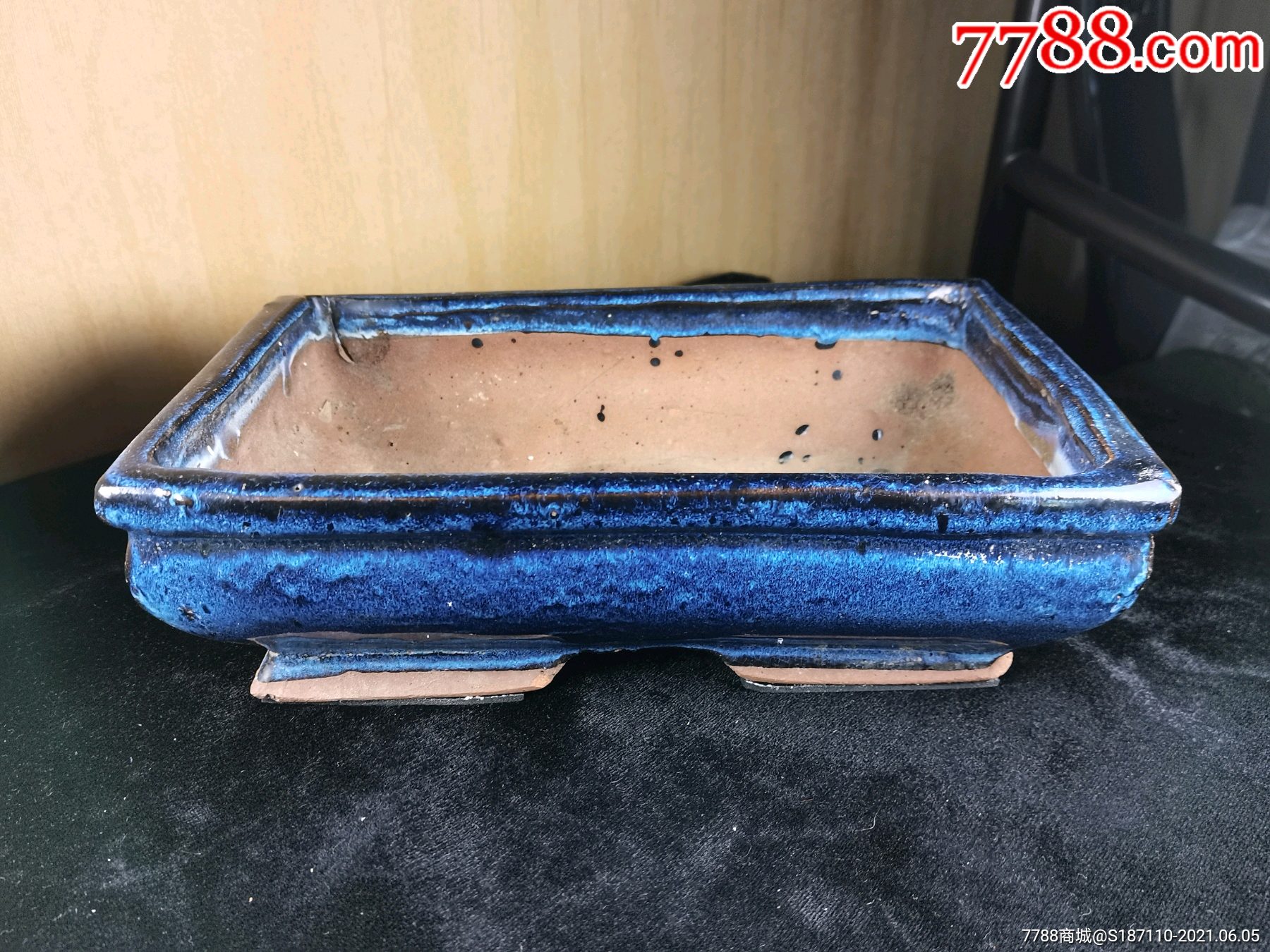 石湾窑窑变釉宝石蓝色花盆