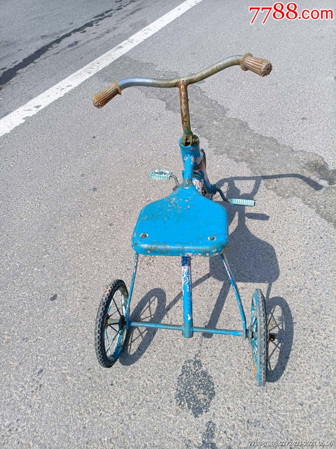 乡下收的80年代的小孩宝马车一辆完整无修正常使用包老