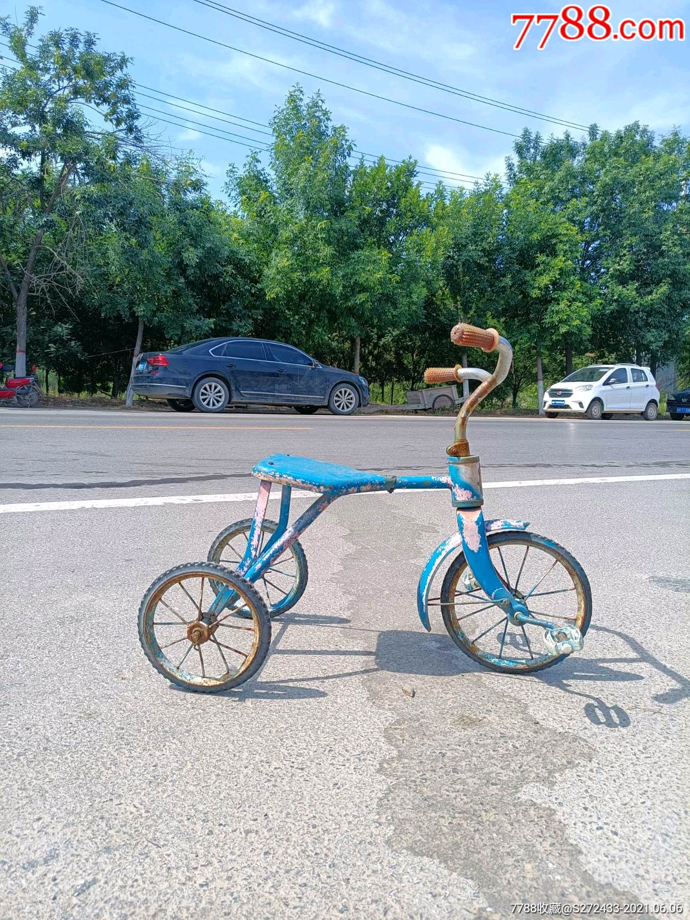 乡下收的80年代的小孩宝马车一辆完整无修正常使用包老