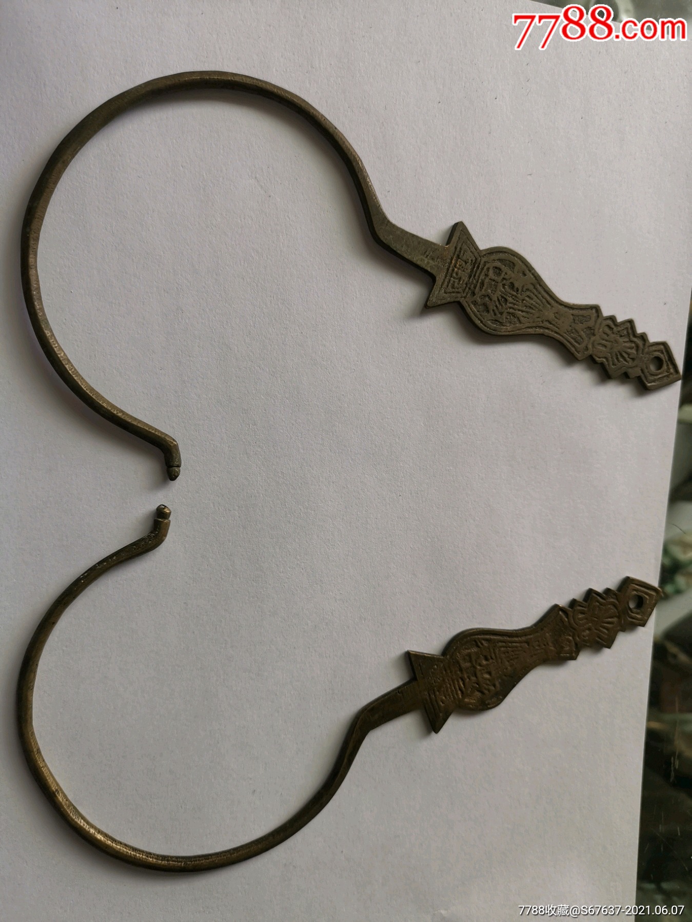 品相漂亮天长地久蚊帐钩一对