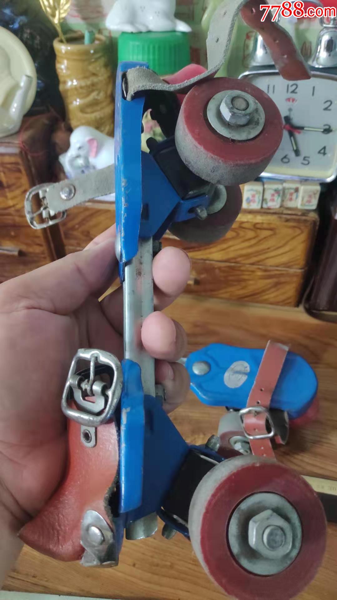 上世纪8090年代老式铁质旱冰鞋童年老玩具民俗怀旧老物品