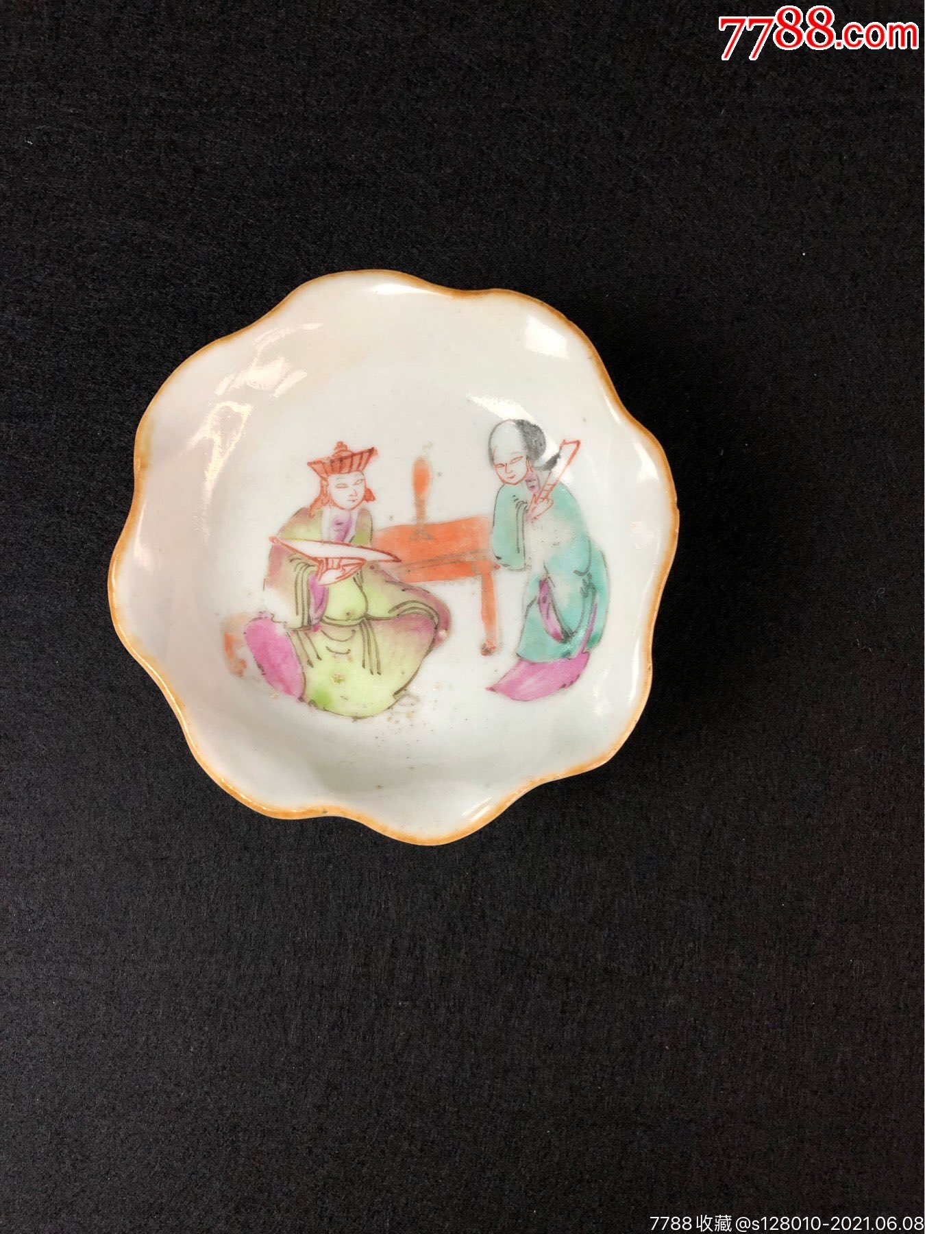 同治人物粉彩盘