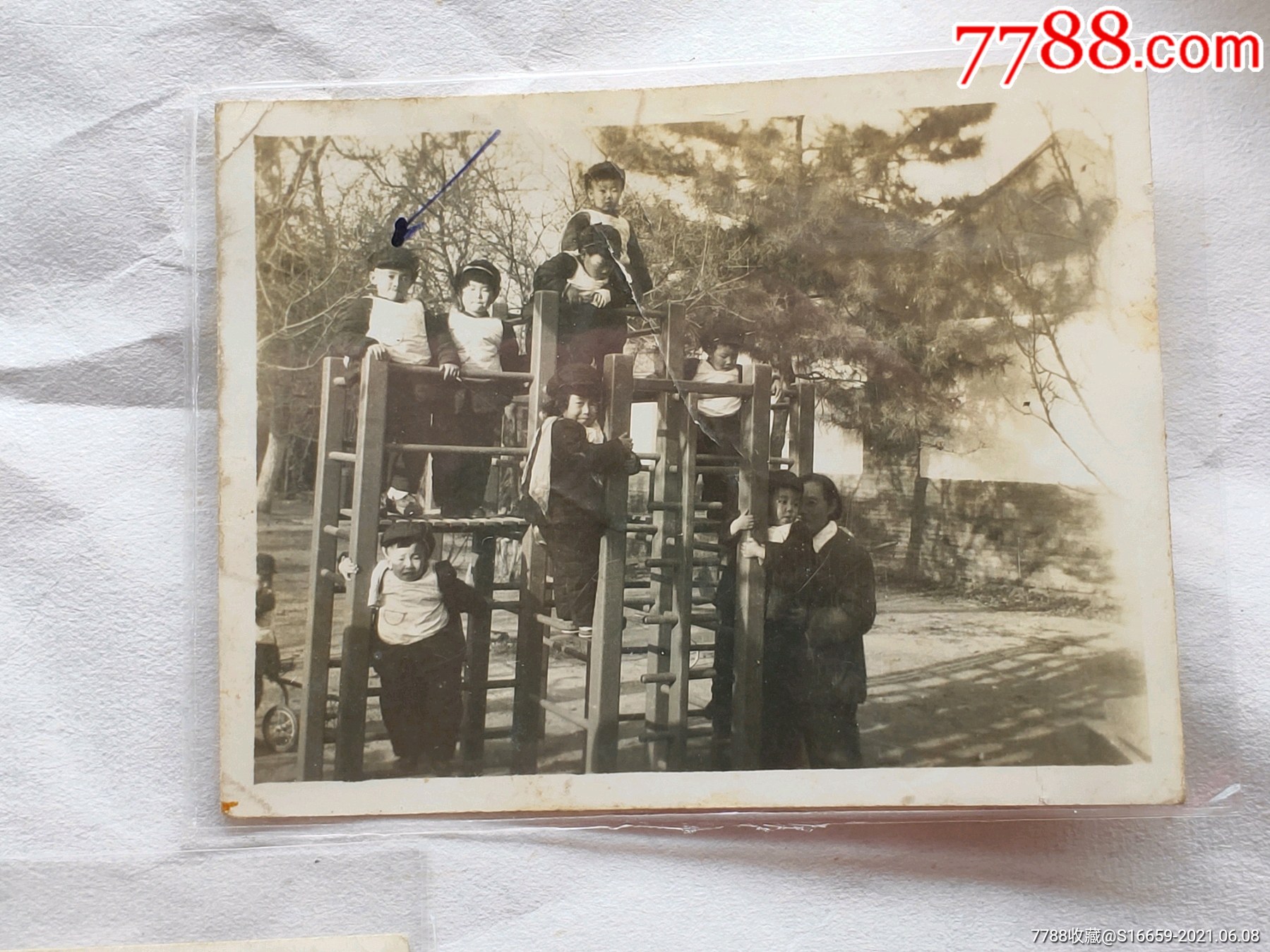 五十年代幼儿园儿童照一组五张小童车老木梯荡秋千