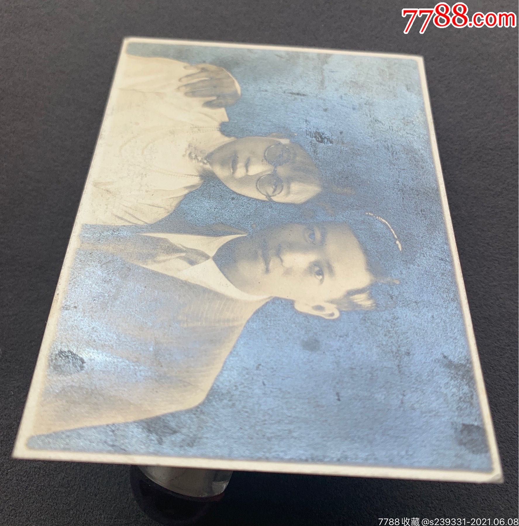 1931年高材生情侣合影银盐老照片一枚(银盐漂亮,相纸较厚)