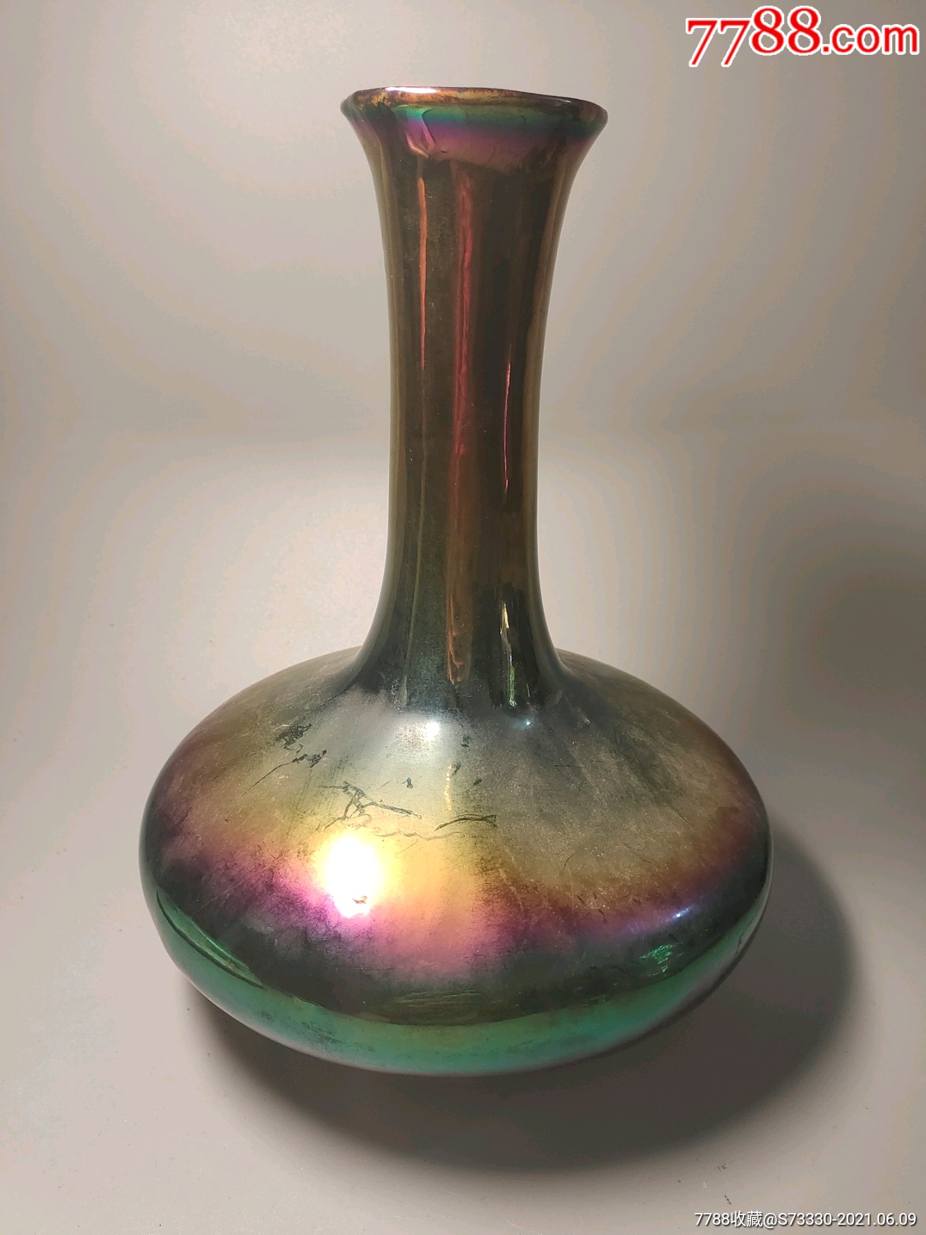 80年代电镀彩虹有釉扁肚花瓶一只