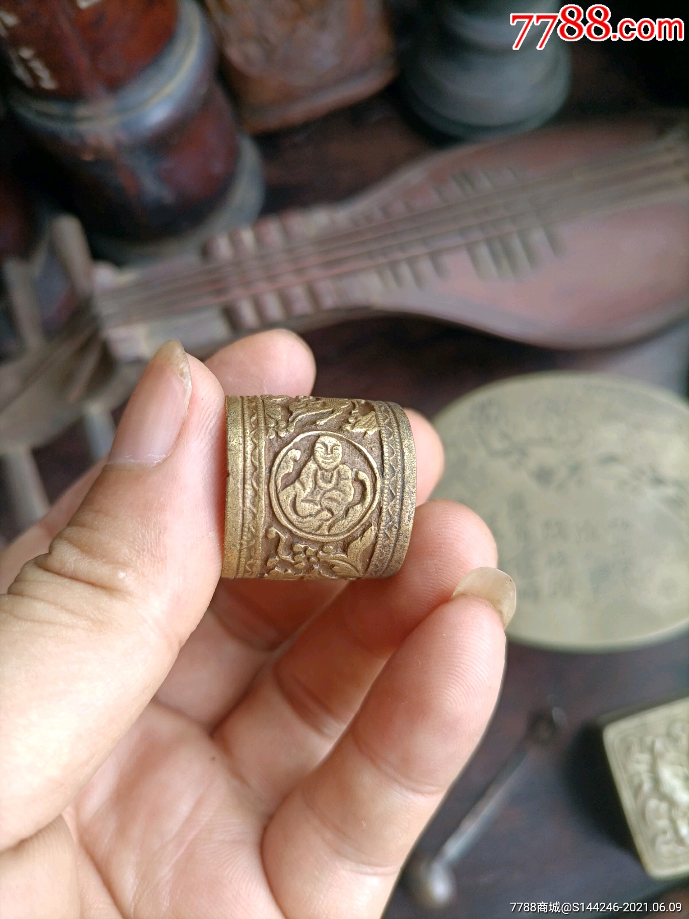 清代人物铜扳指