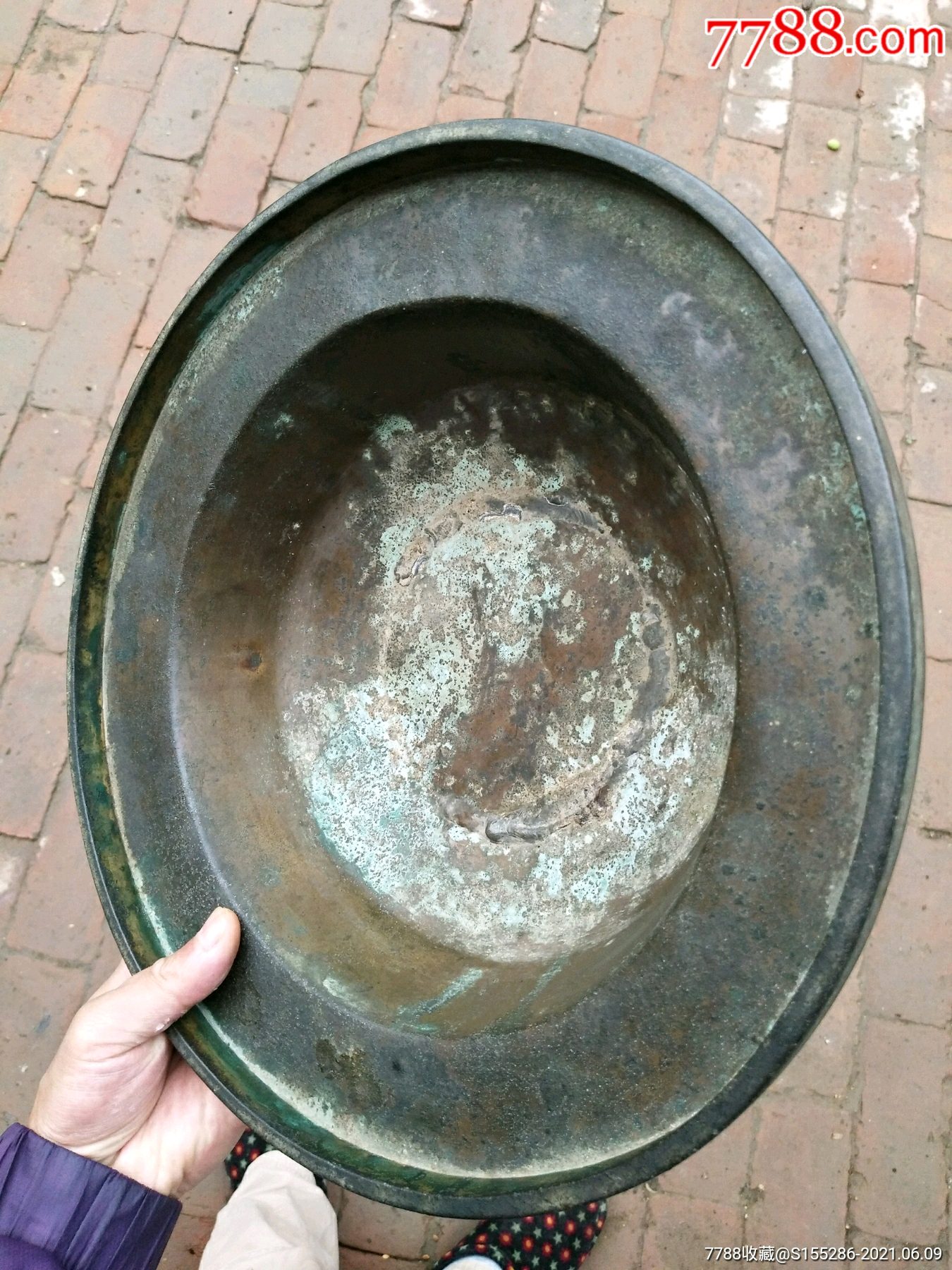 清代折沿铜洗脸盆,直径31.