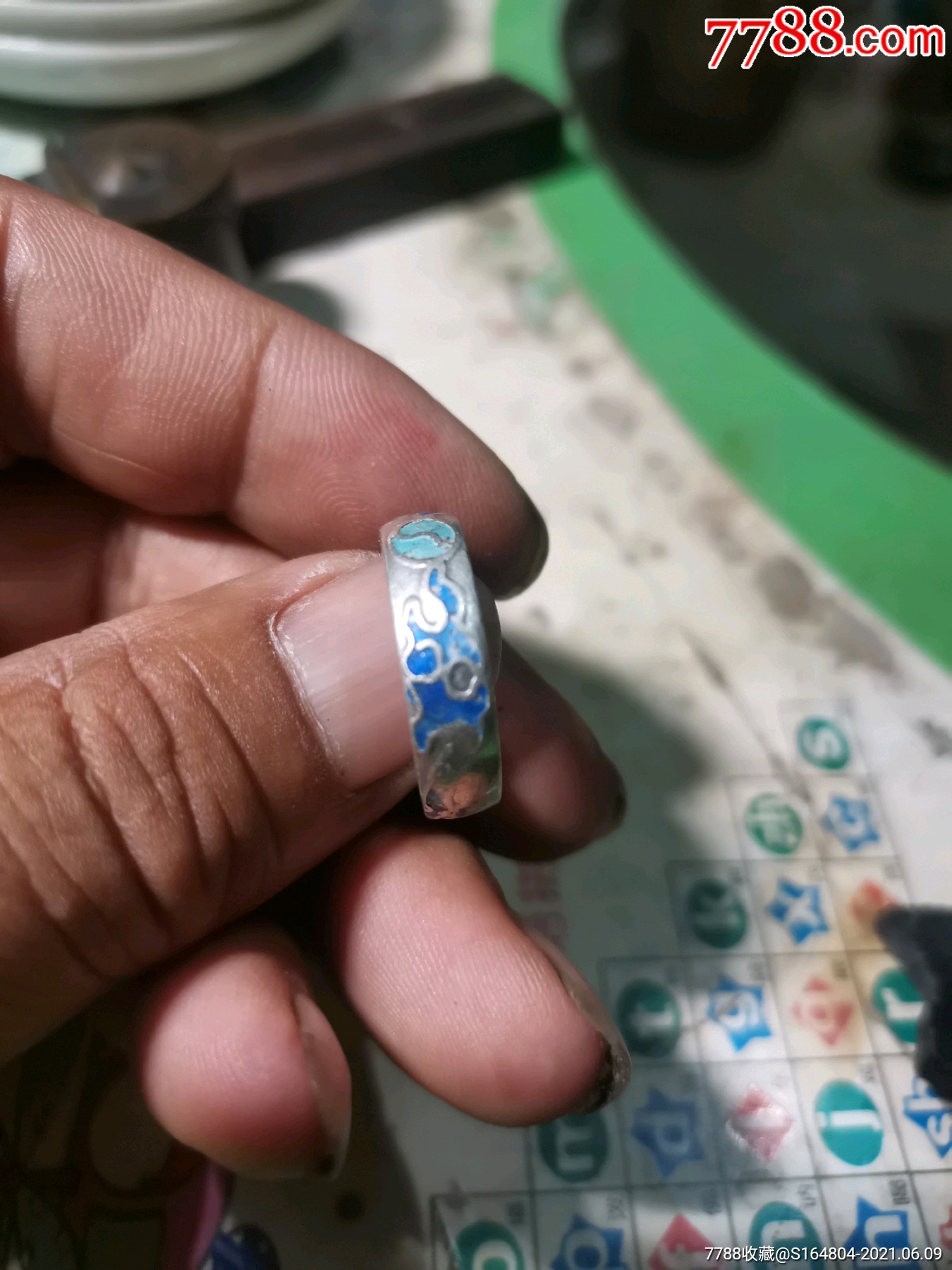 银烤蓝的银戒指