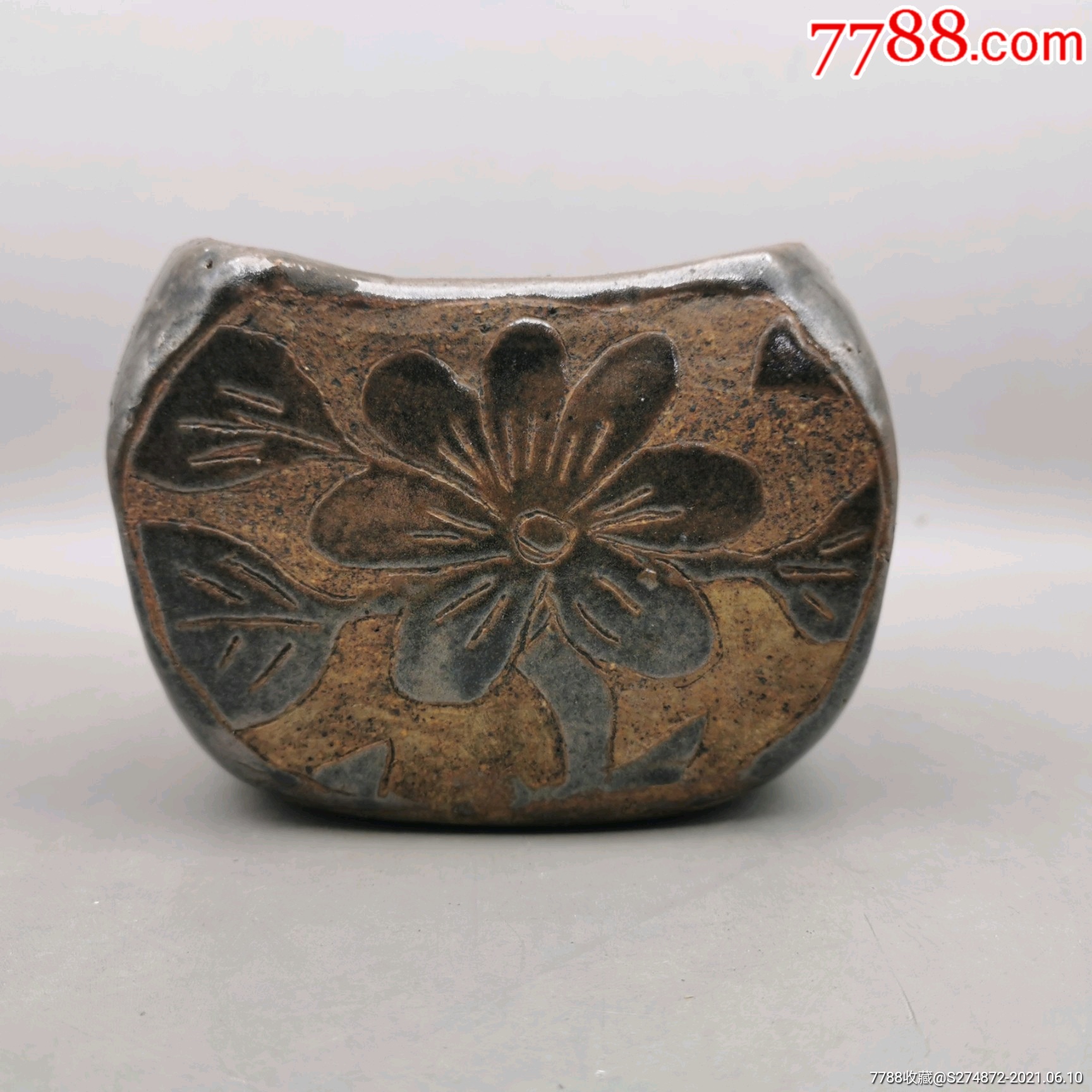 磁州窑刻花瓷枕脉枕