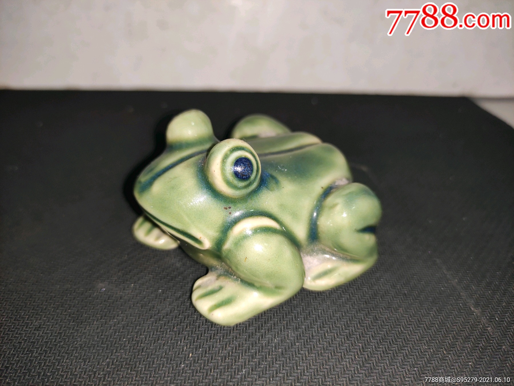 八十年代美陶青蛙摆件