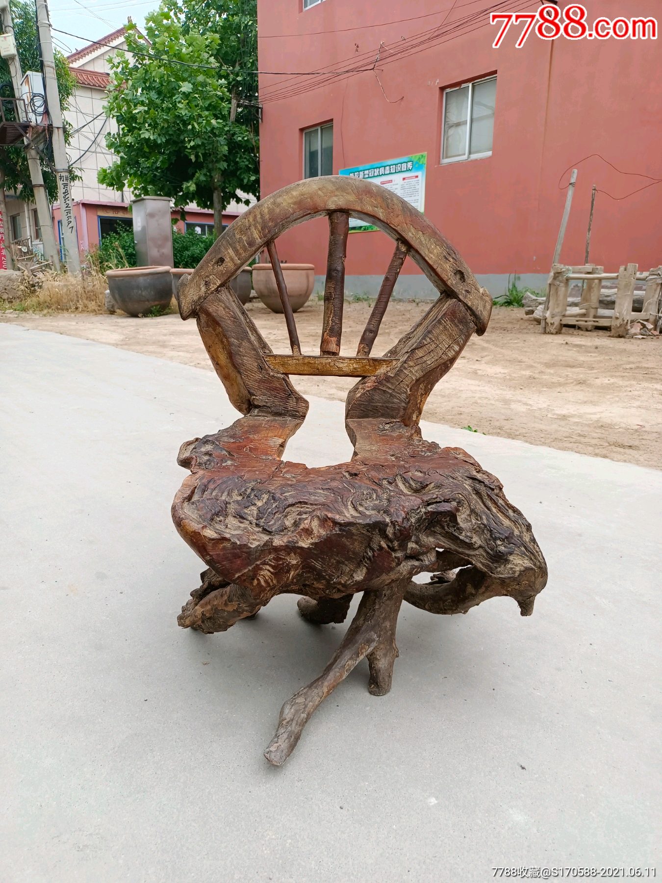 清代柿子木随行小椅子,做工奇特品相包浆一流,尺寸如图