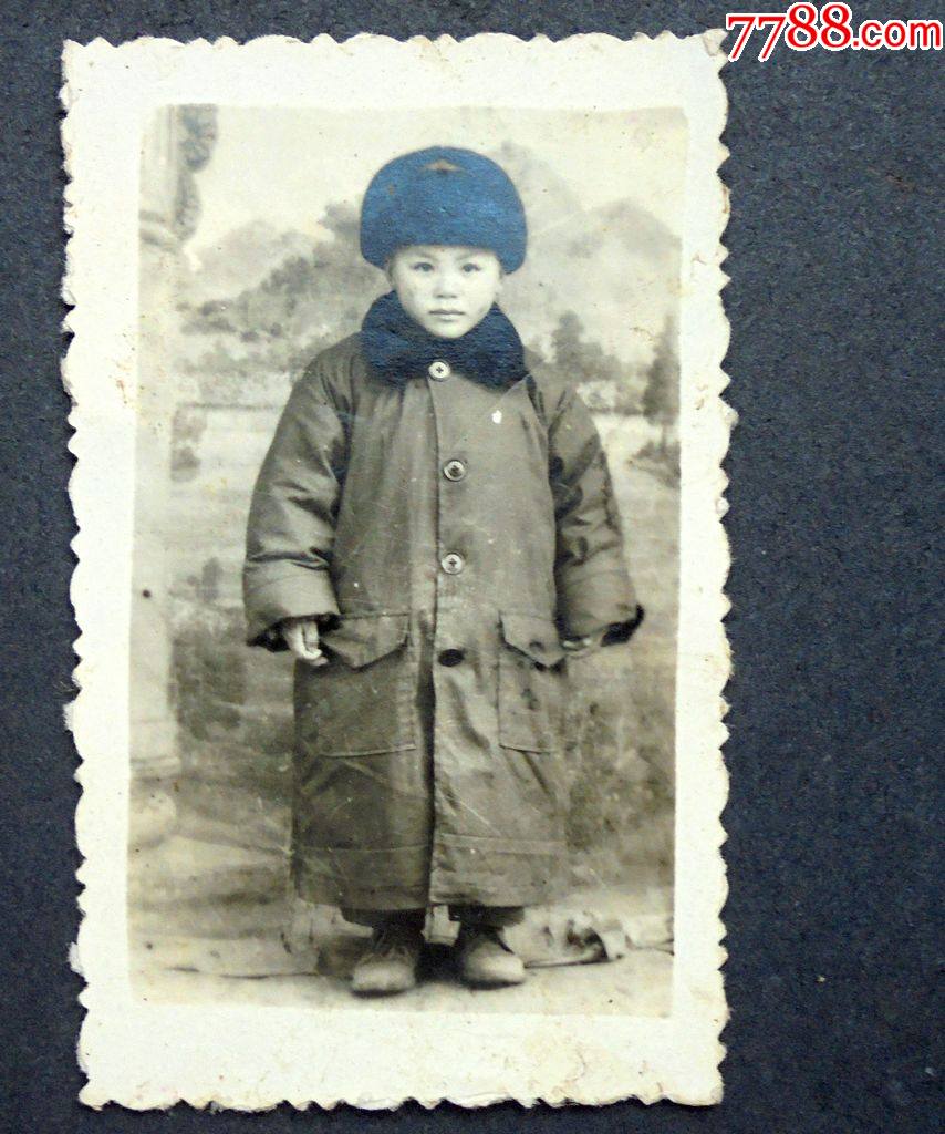 店内编号:5-5-4- 品种: 老照片-老照片 属性: 个人照片,年代不详