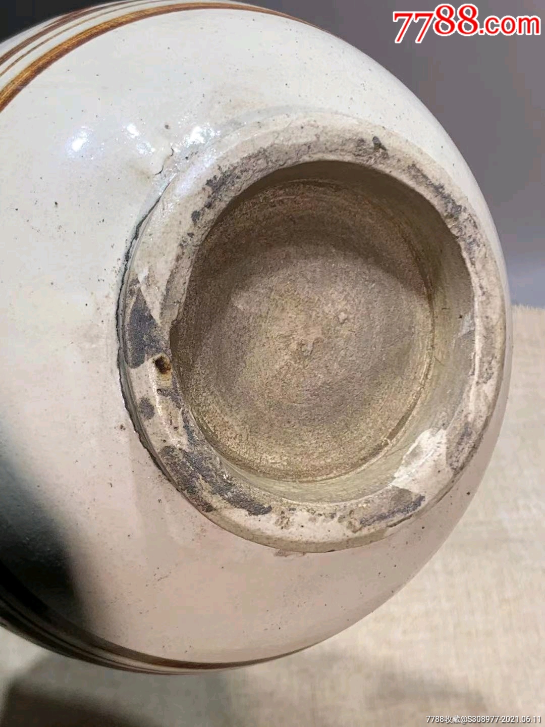 宋代磁州窑白底黑花玉壶春瓶