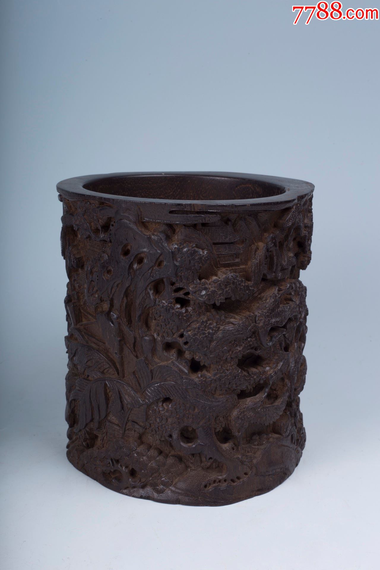 老沉香木人物笔筒