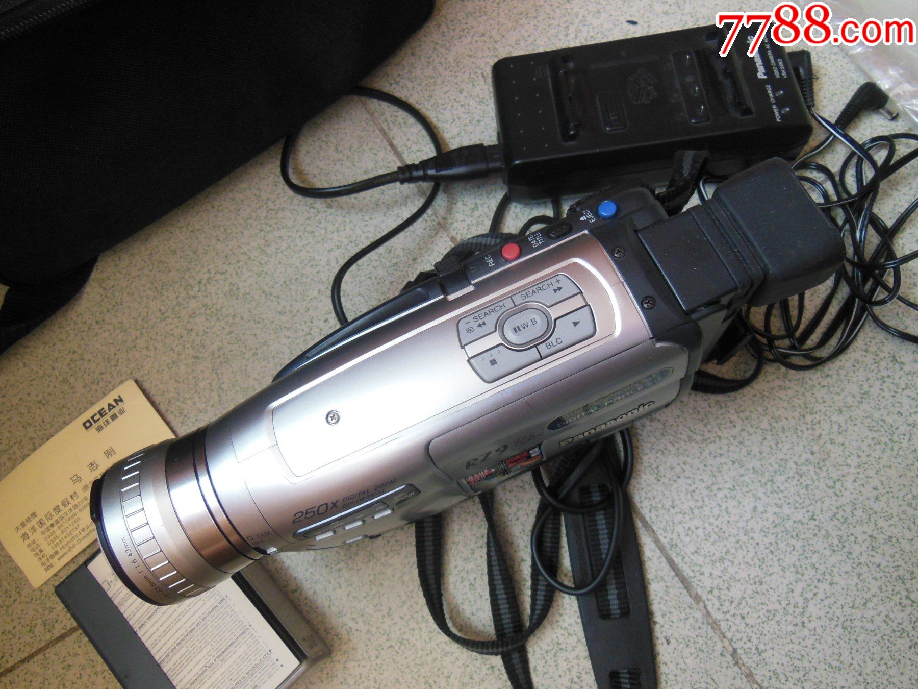 松下摄像机一台