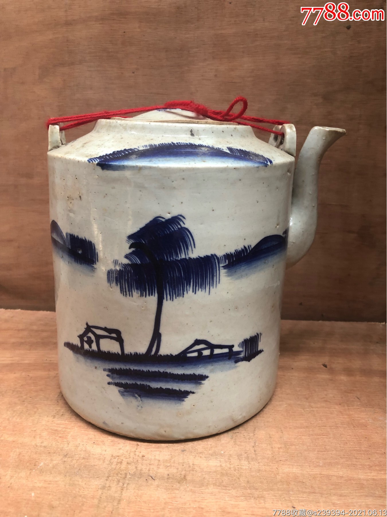 169.民国青花山水纹大号提梁壶