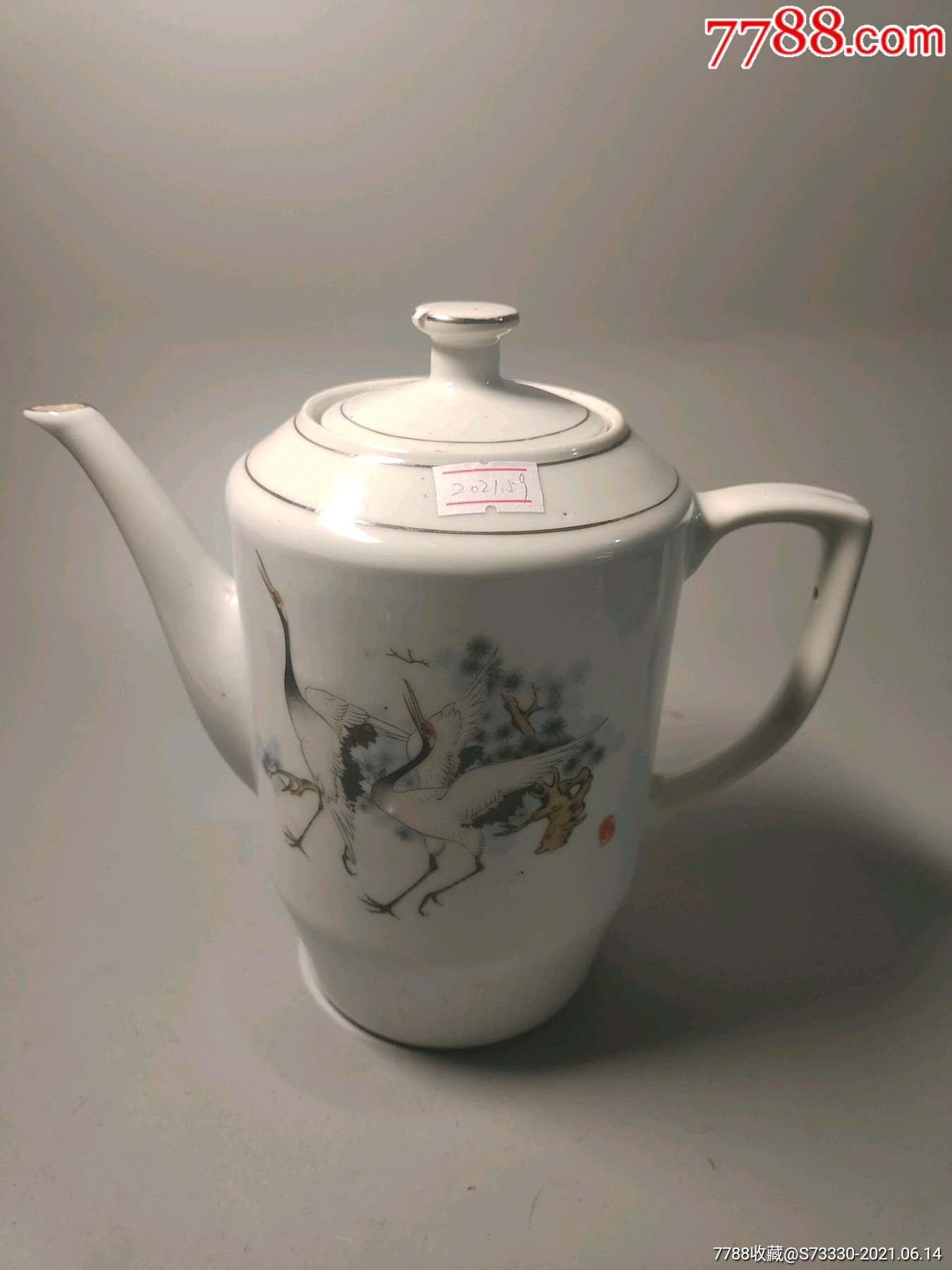 567瓷器,70年代松鹤延年茶壶一把_彩绘瓷/彩瓷_作品欣赏_收藏价值