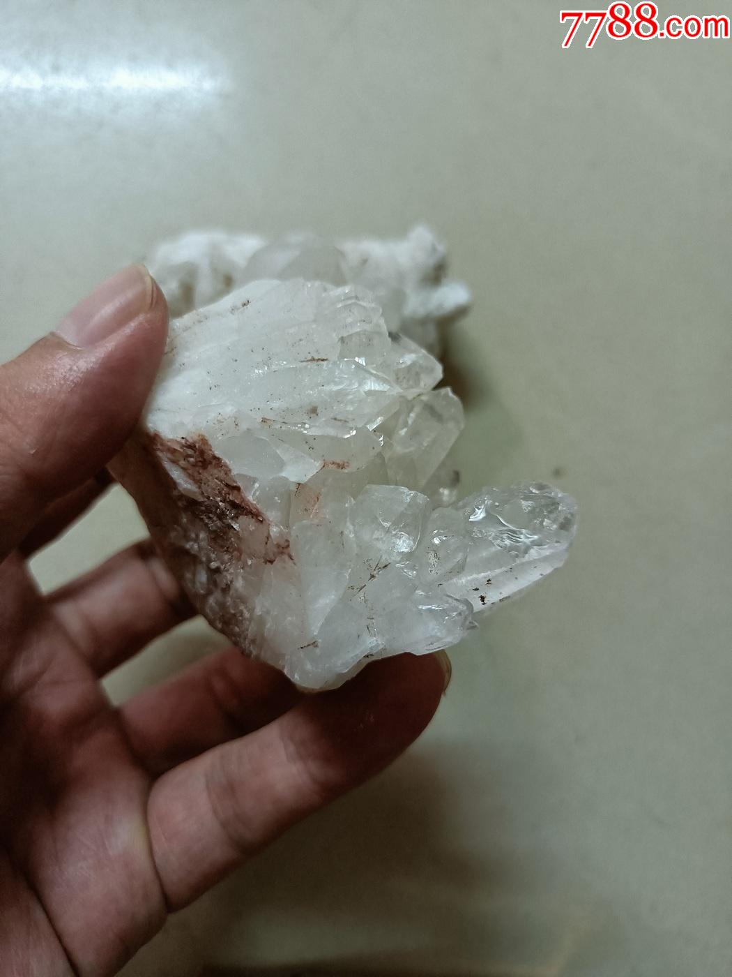 5735新疆水晶晶簇原石3个共约610克