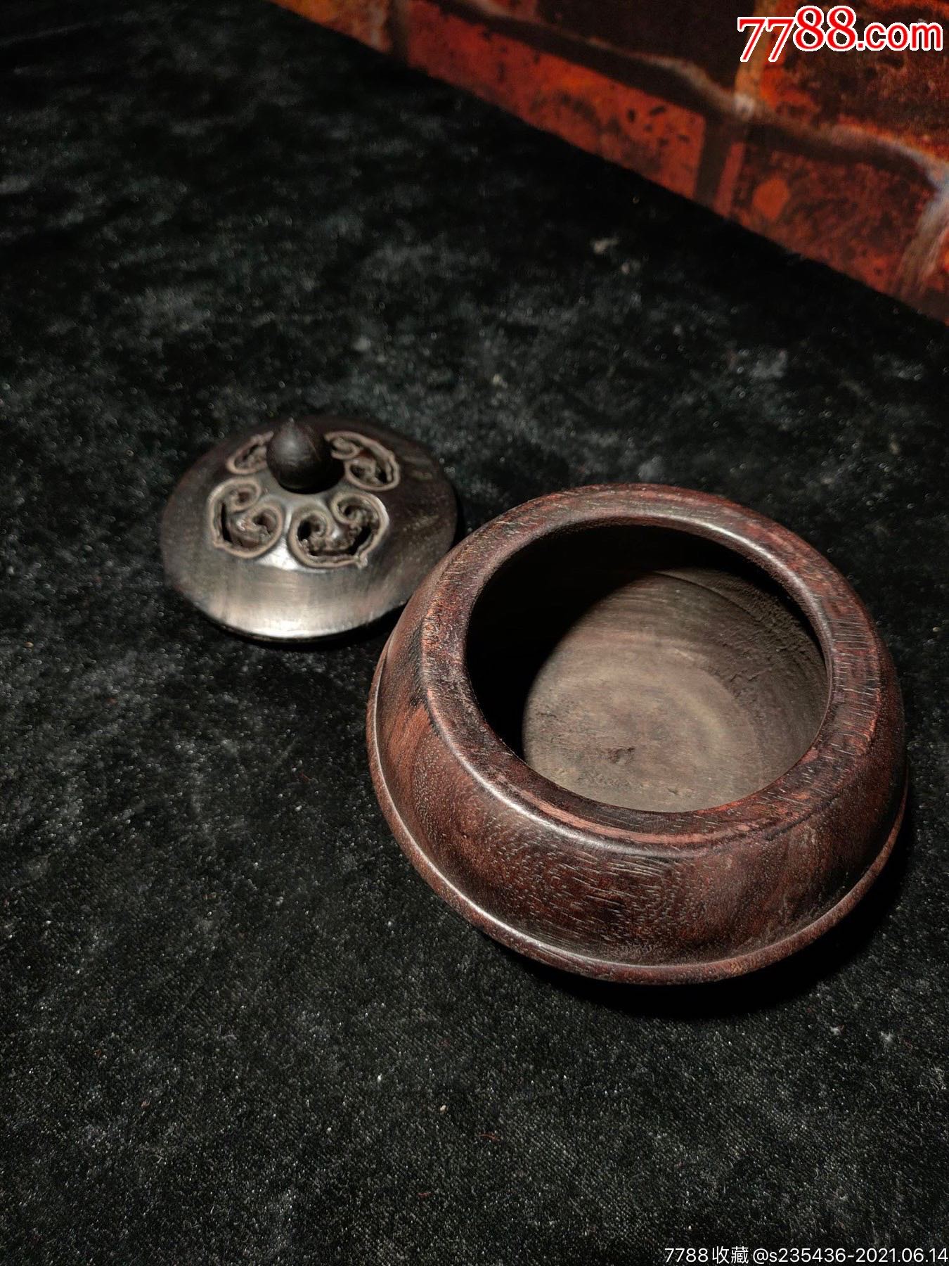 清代时期紫檀木手捧熏香炉一个保存完整包浆浓厚皮克一流完美保老保真