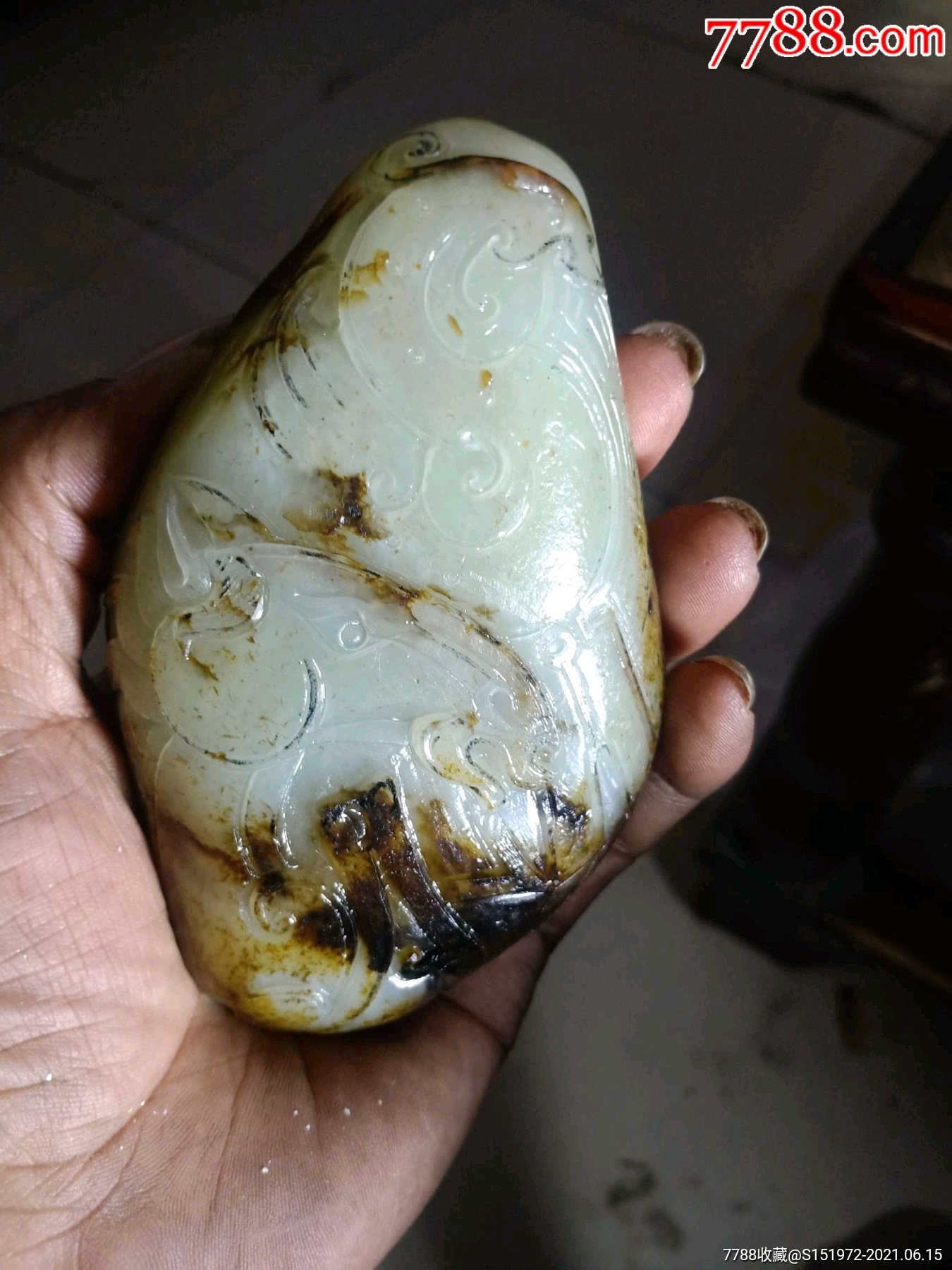 新疆和田玉籽料绵灰堆