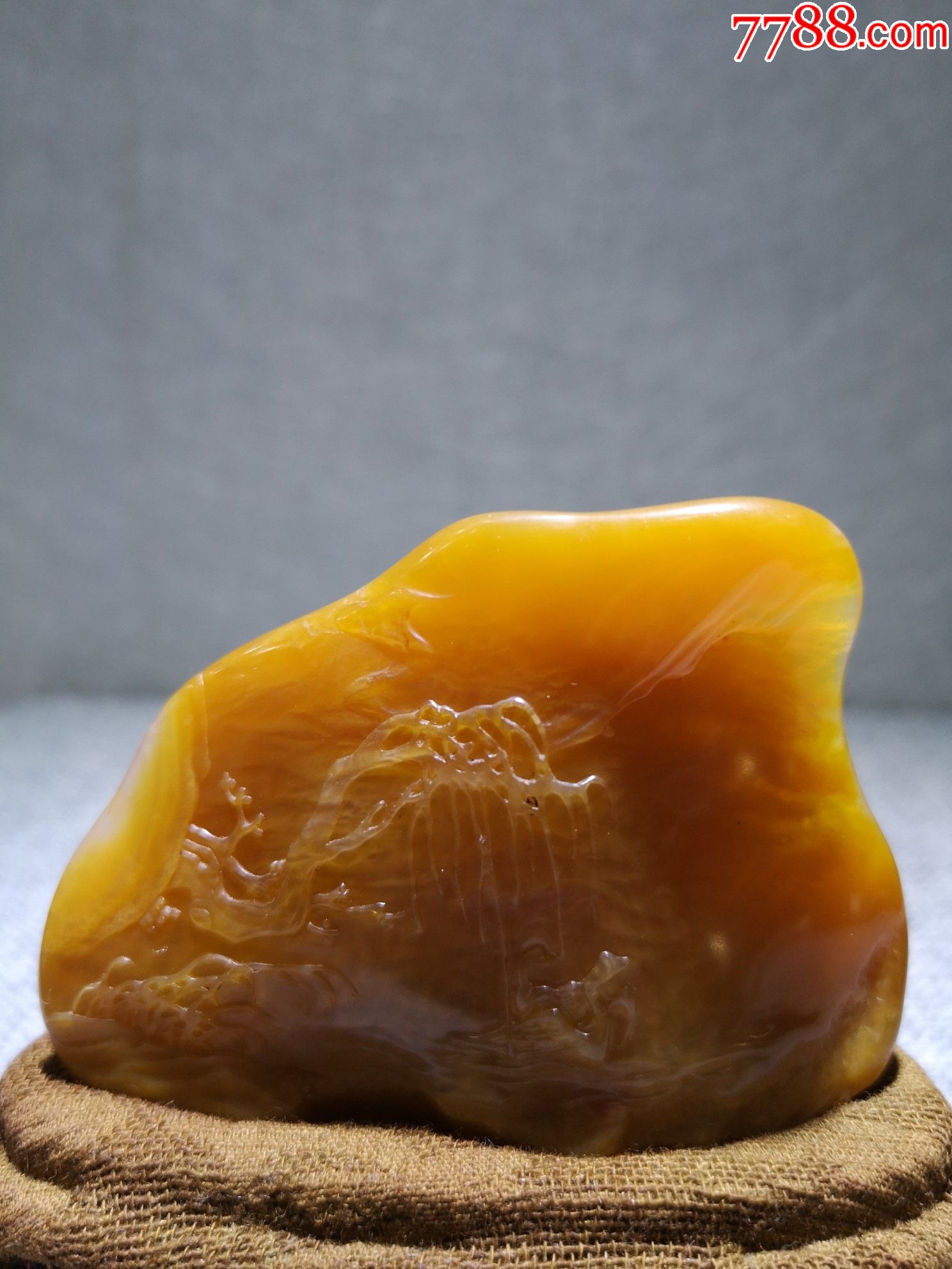 寿山田黄石山子印章摆件