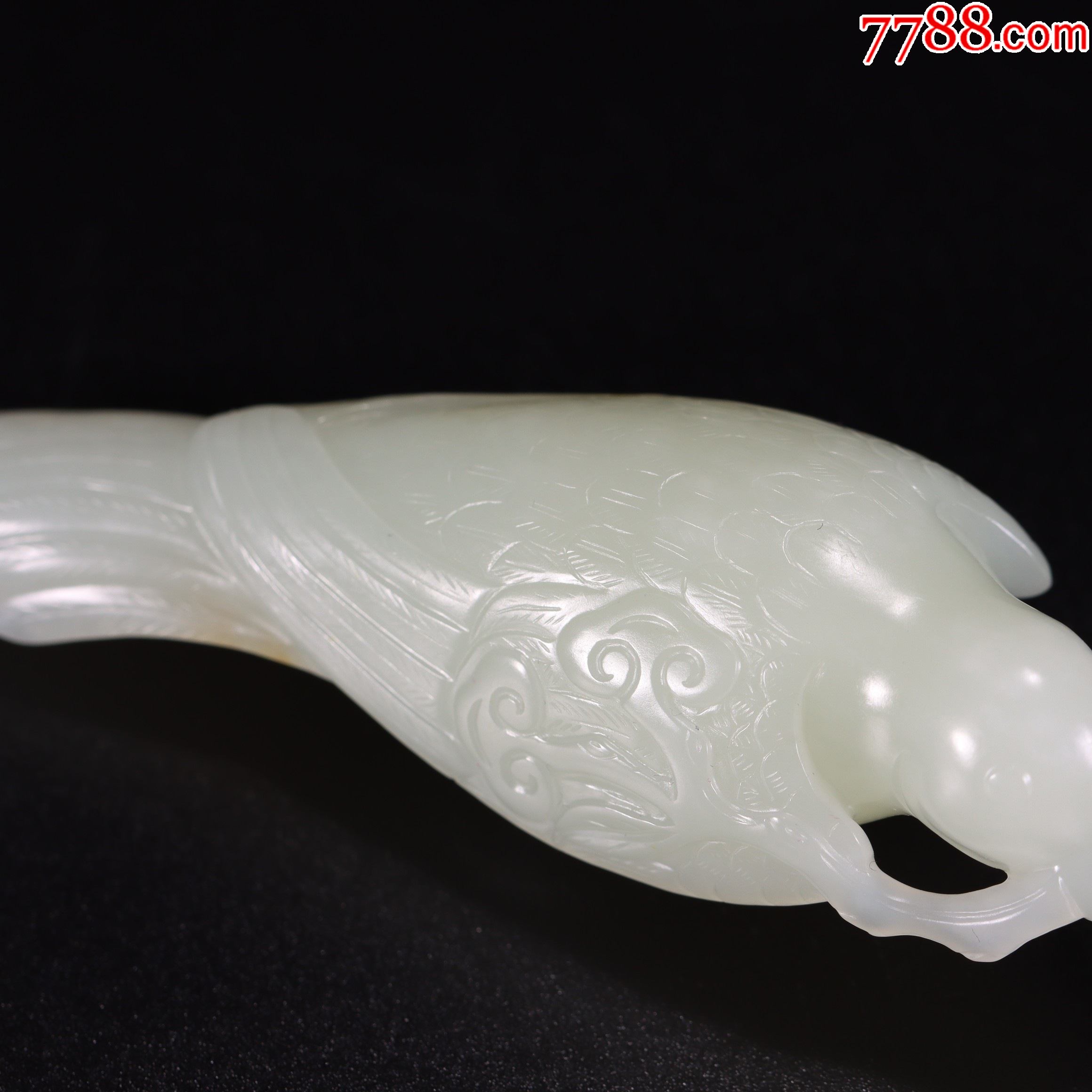 和田玉展翅高飞鸟把件