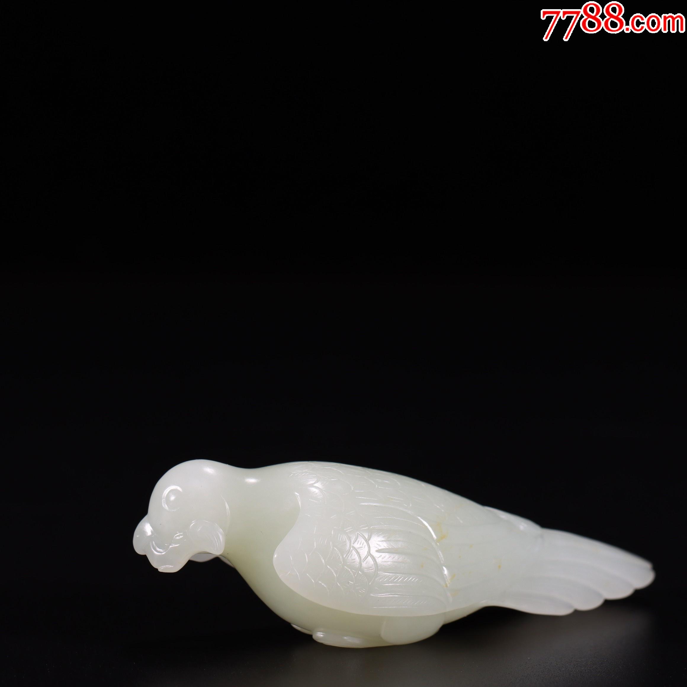 和田玉展翅高飞鸟把件