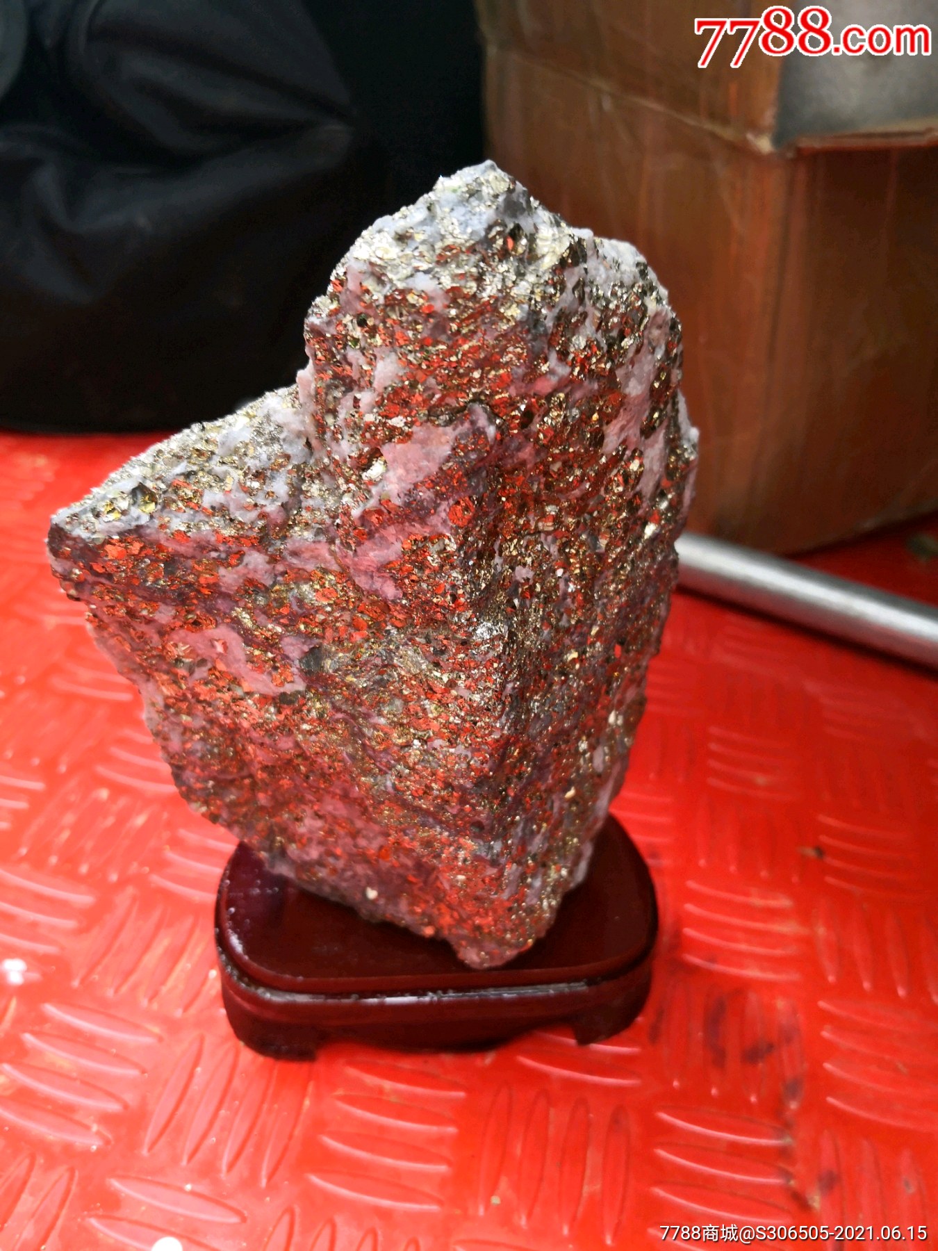 稀有金属陨石有几种图片