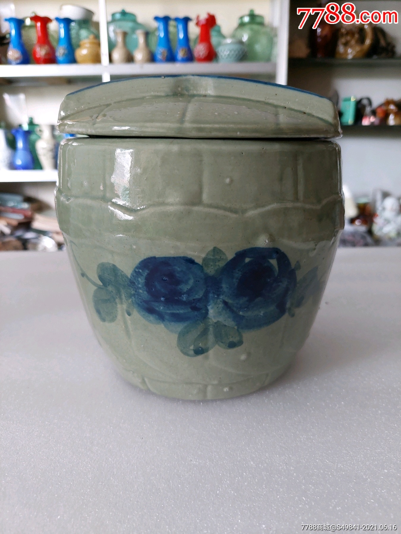 朝鲜百年手绘图案老瓷器盖罐