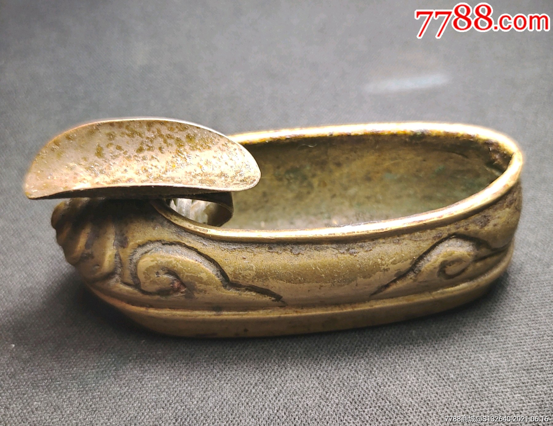 清末"绣鞋"形铜制文房水盂一件_第7张_7788烟酒茶牌