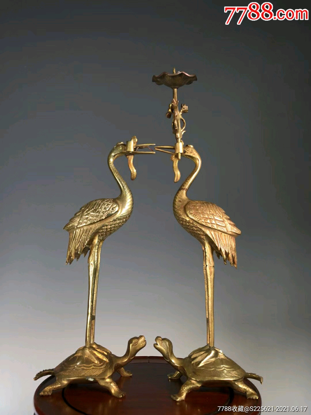 民国铜铸龟鹤延年案头烛台香插各一只